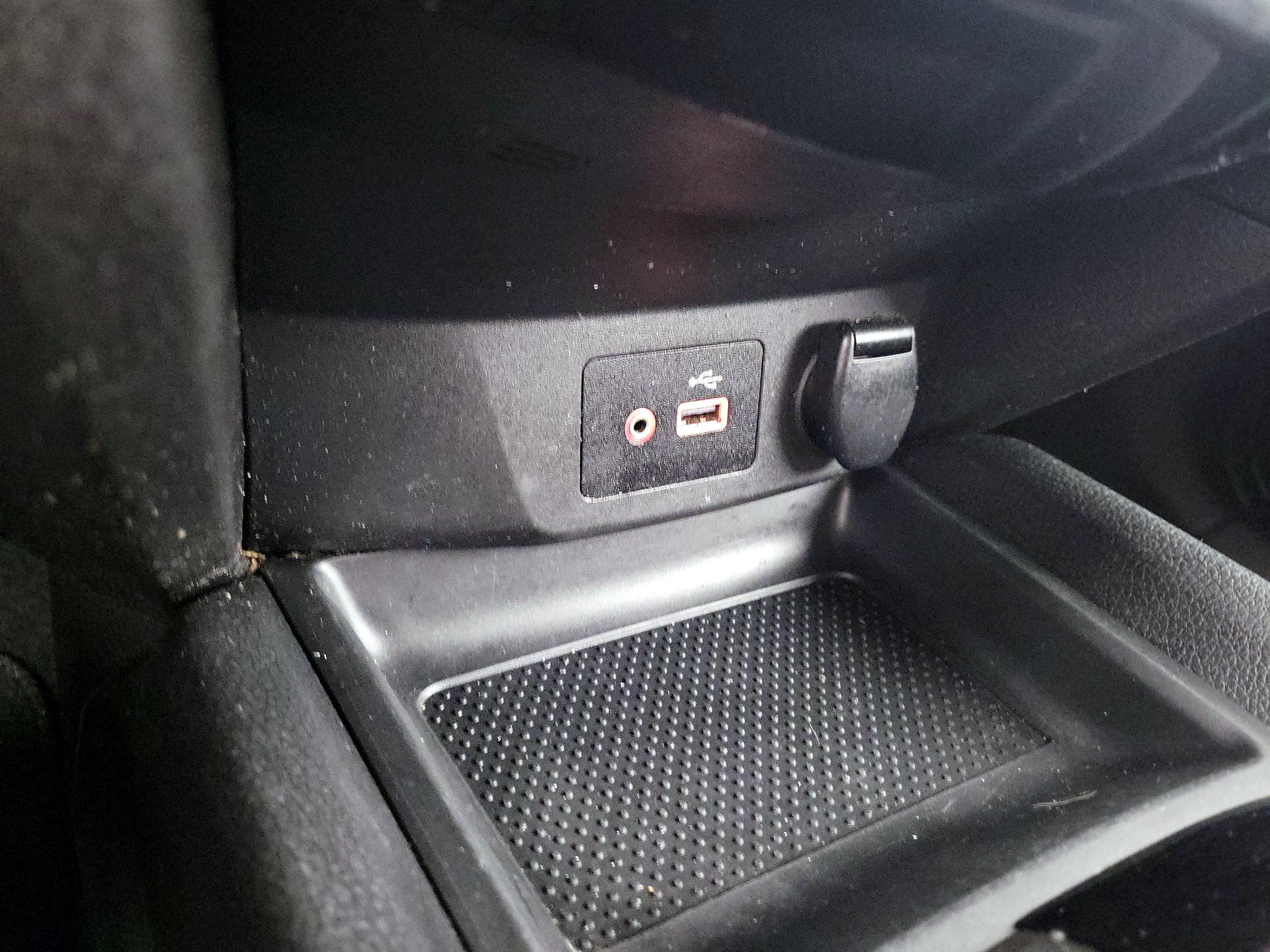 Thumbnail: 2022 Nissan Rogue Sport - 16