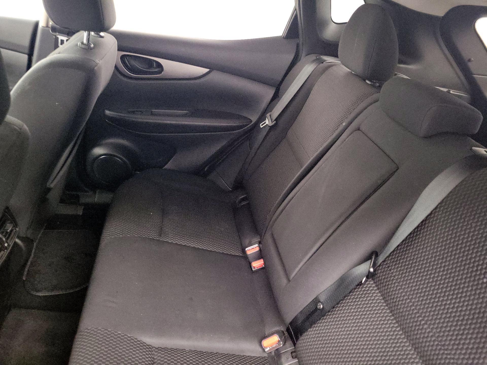 Thumbnail: 2022 Nissan Rogue Sport - 17