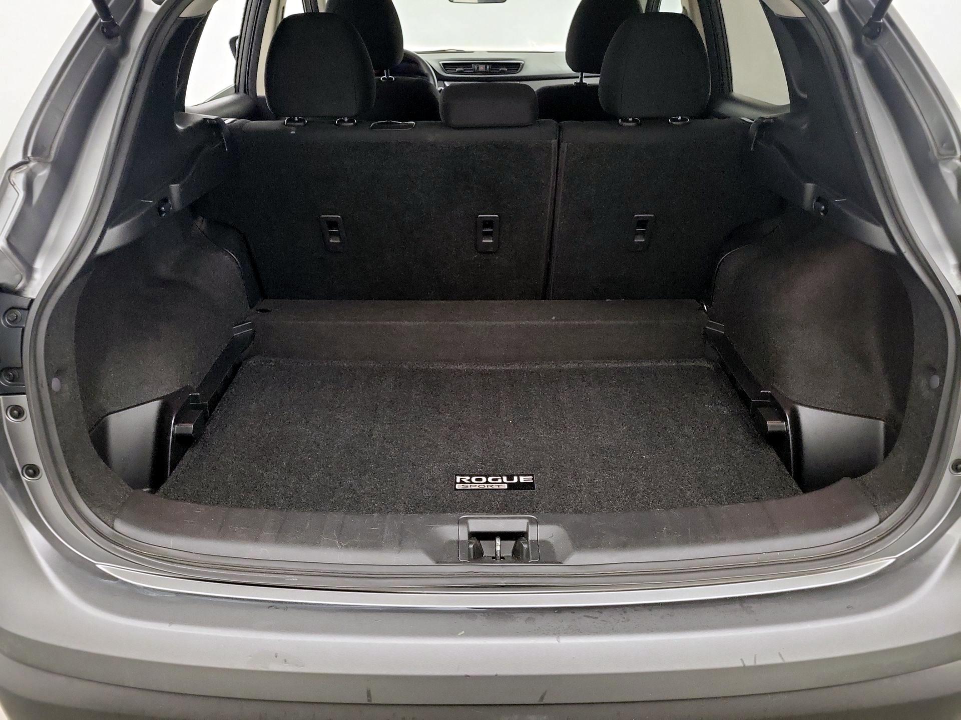 Thumbnail: 2022 Nissan Rogue Sport - 18