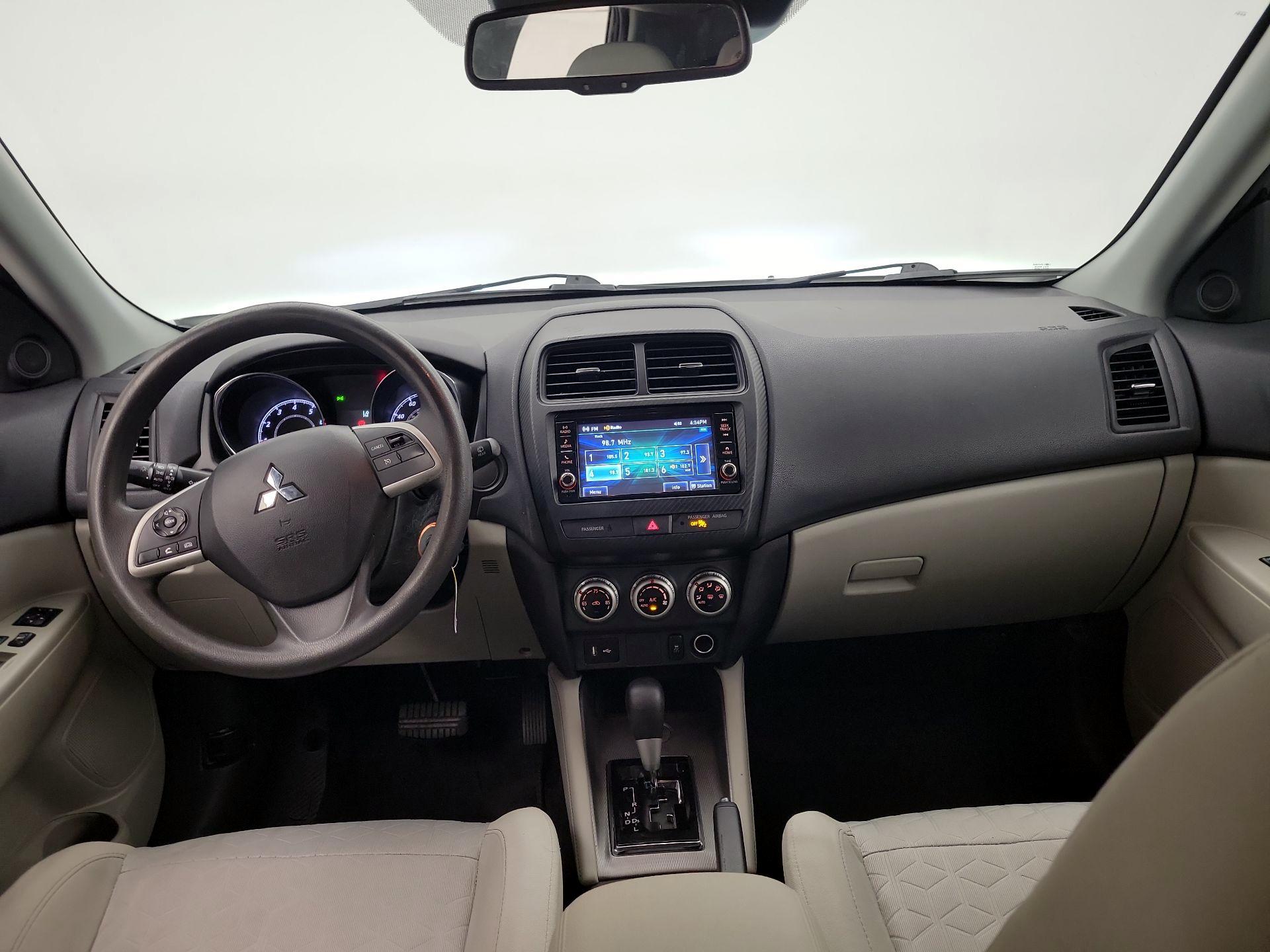 Thumbnail: 2021 Mitsubishi Outlander Sport - 9