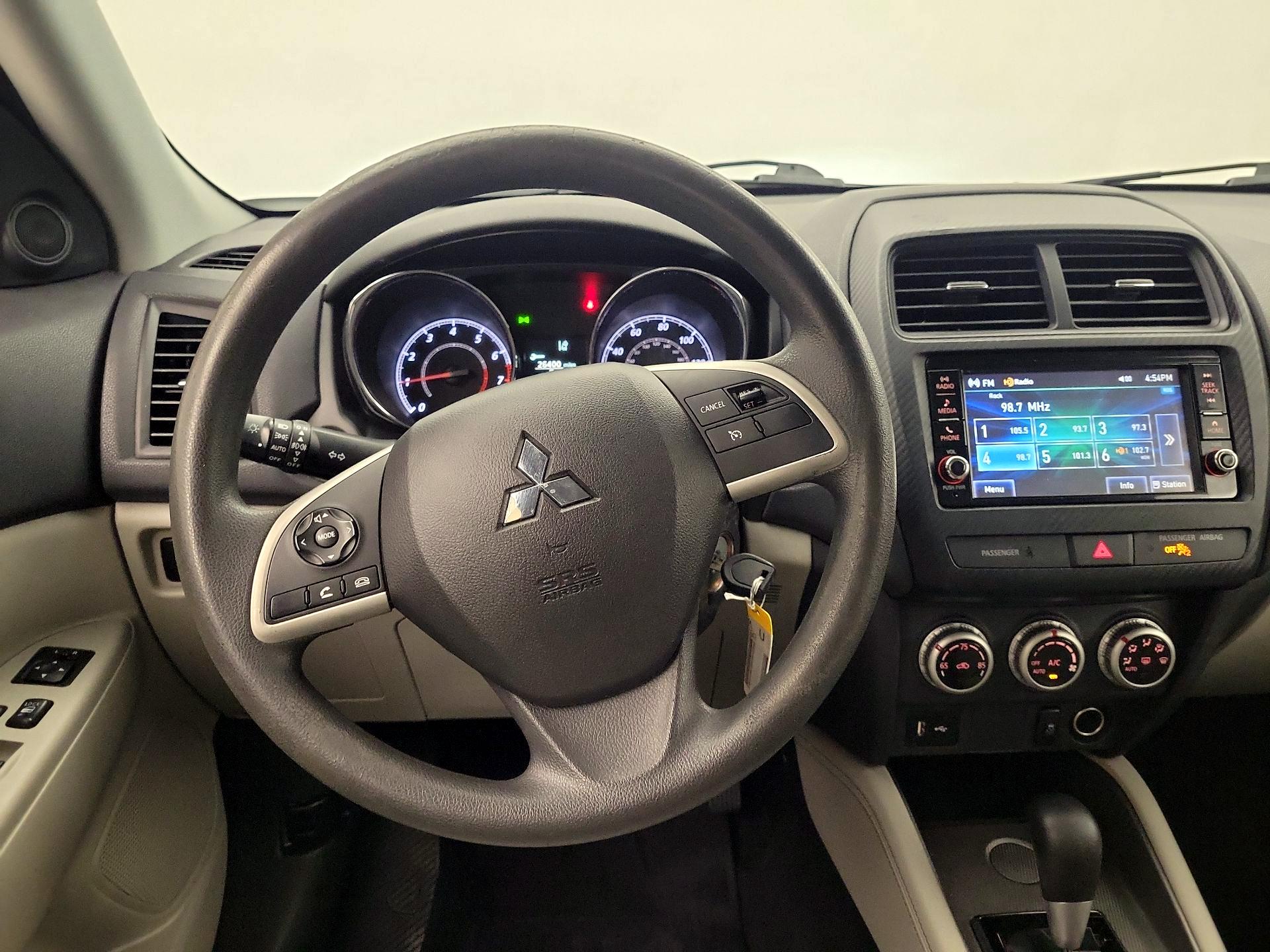 Thumbnail: 2021 Mitsubishi Outlander Sport - 10