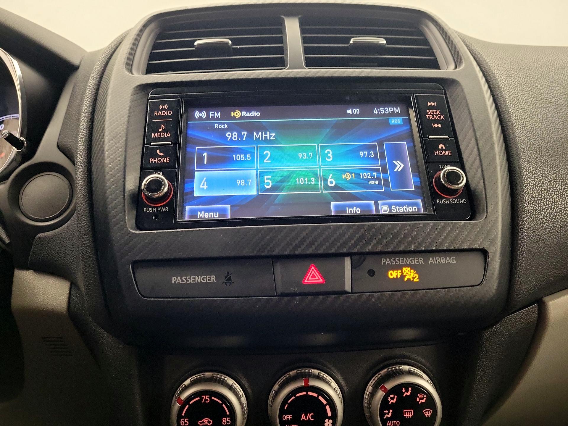 Thumbnail: 2021 Mitsubishi Outlander Sport - 15