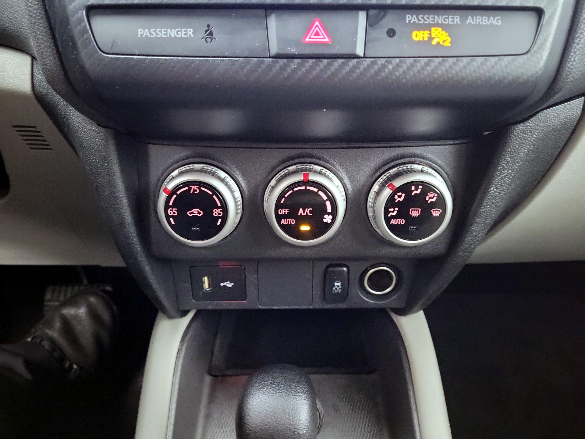 Thumbnail: 2021 Mitsubishi Outlander Sport - 16