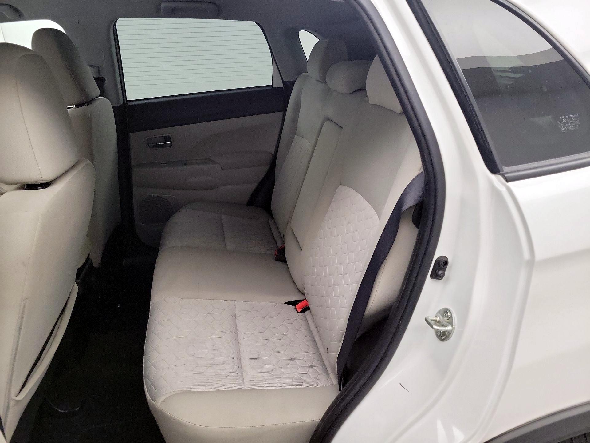 Thumbnail: 2021 Mitsubishi Outlander Sport - 19