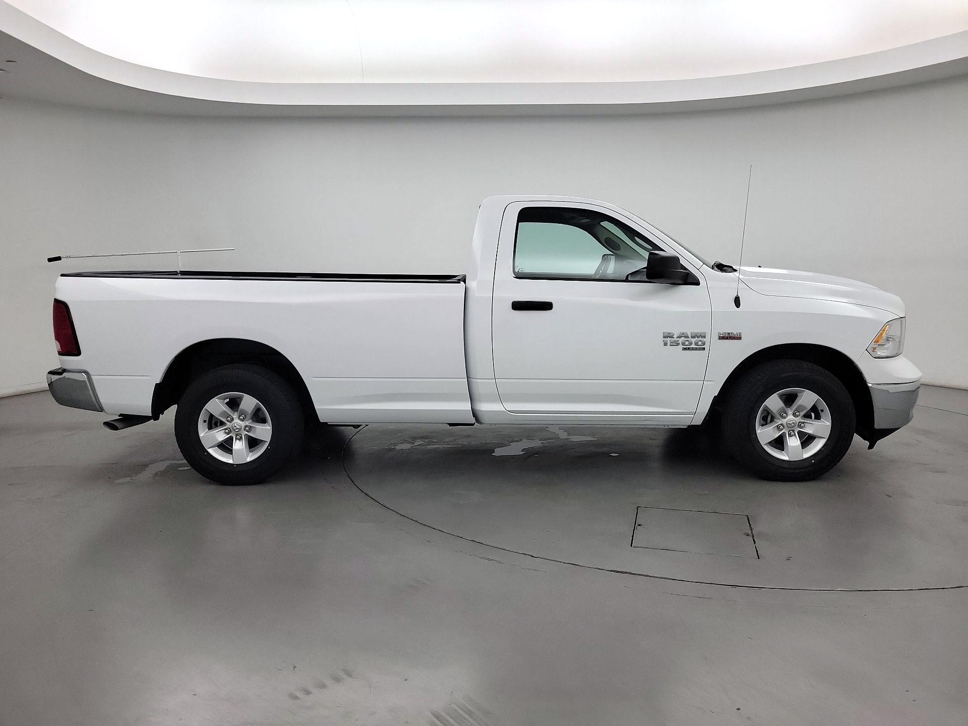 Thumbnail: 2022 RAM 1500 Classic - 4