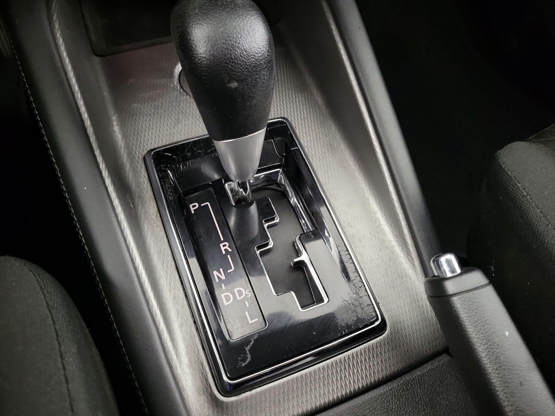 Thumbnail: 2021 Mitsubishi Outlander Sport - 15