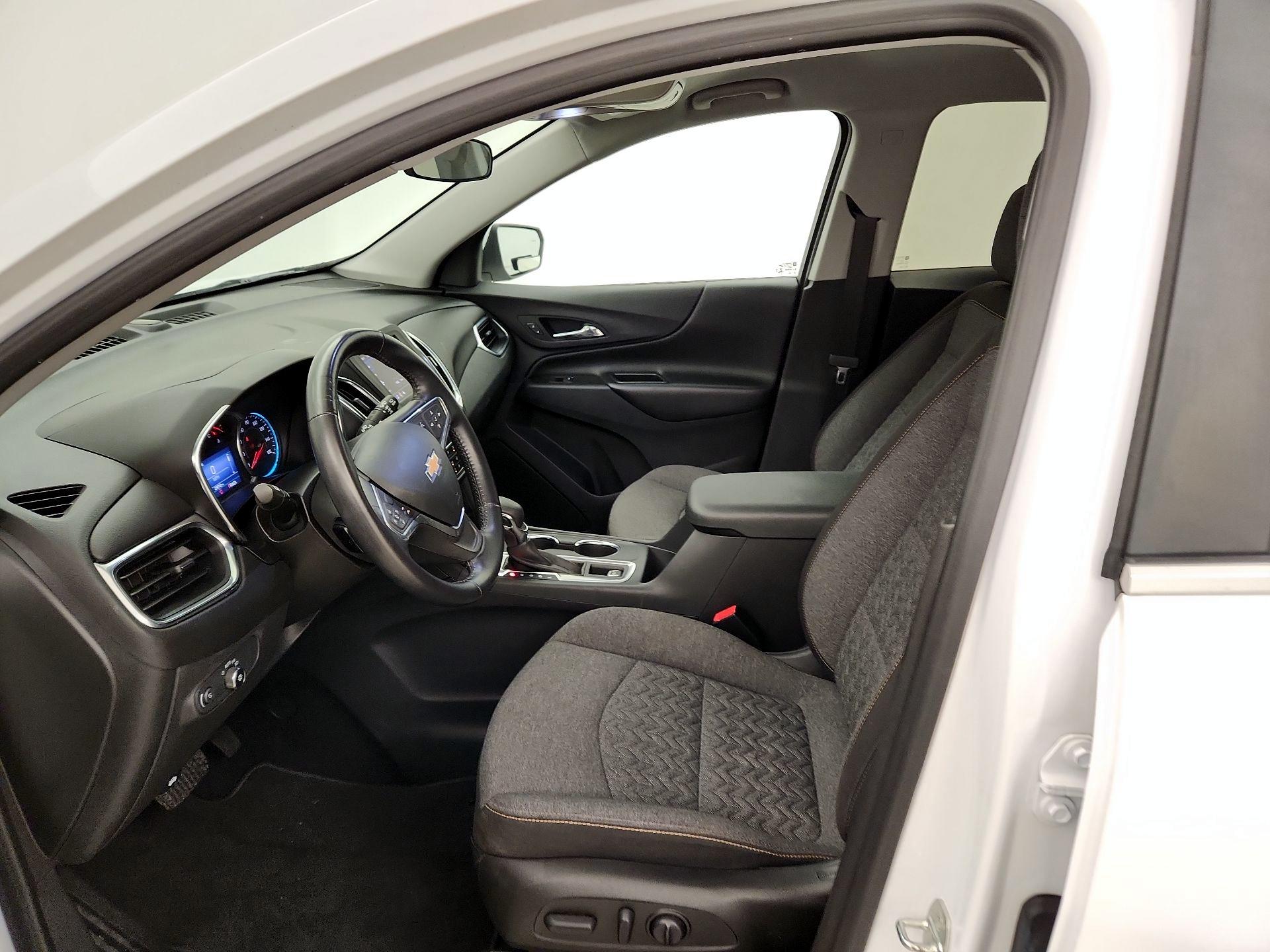 Thumbnail: 2022 Chevrolet Equinox - 11