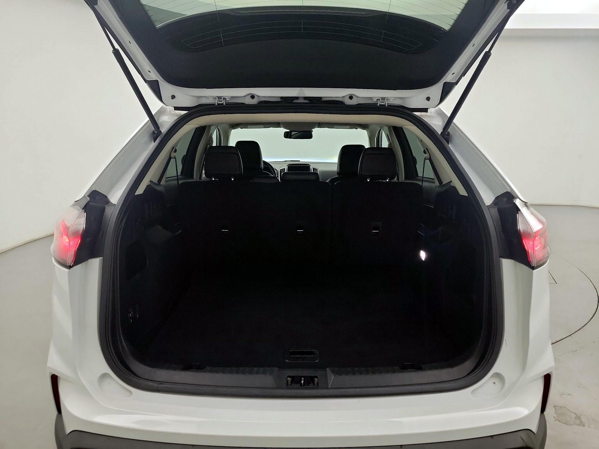 Thumbnail: 2022 Ford Edge - 18