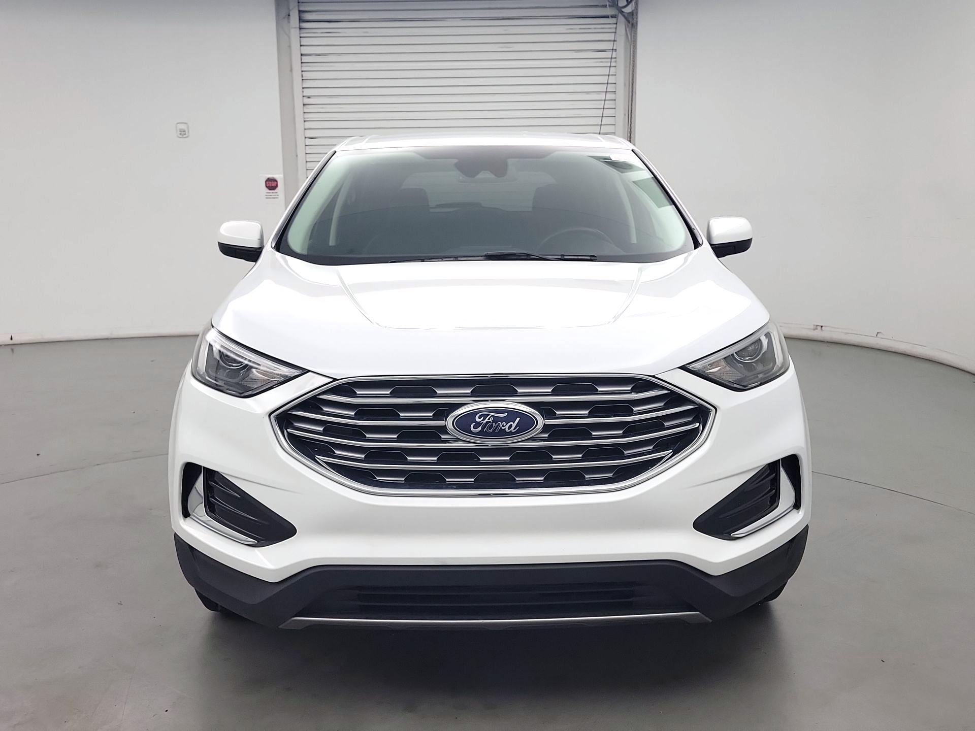 Thumbnail: 2022 Ford Edge - 2