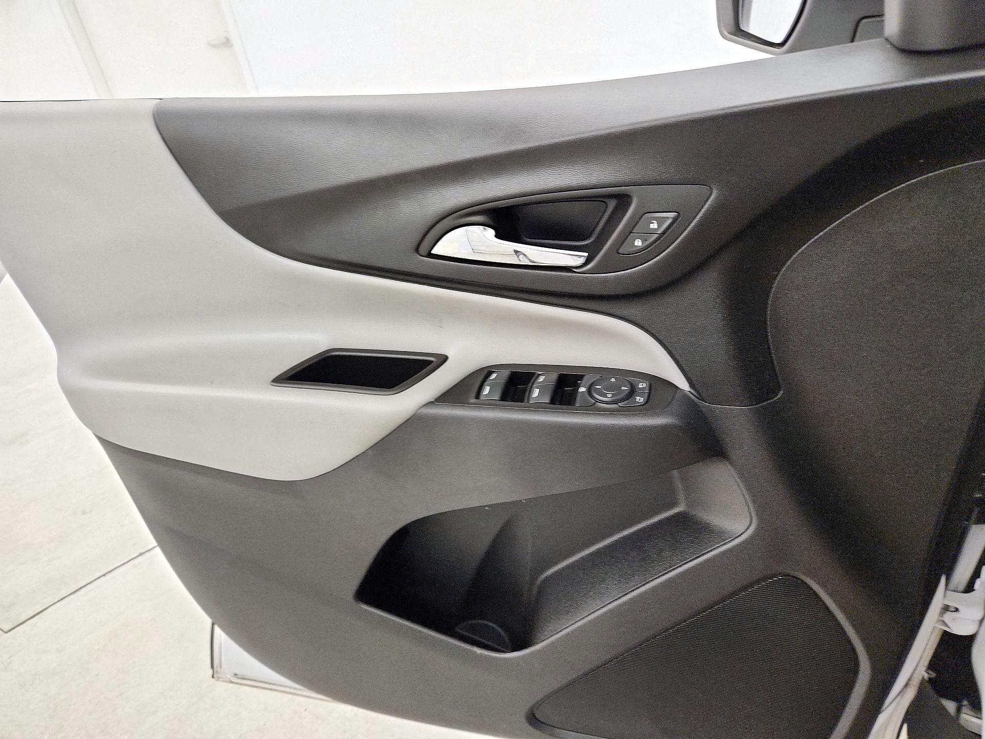 Thumbnail: 2022 Chevrolet Equinox - 12