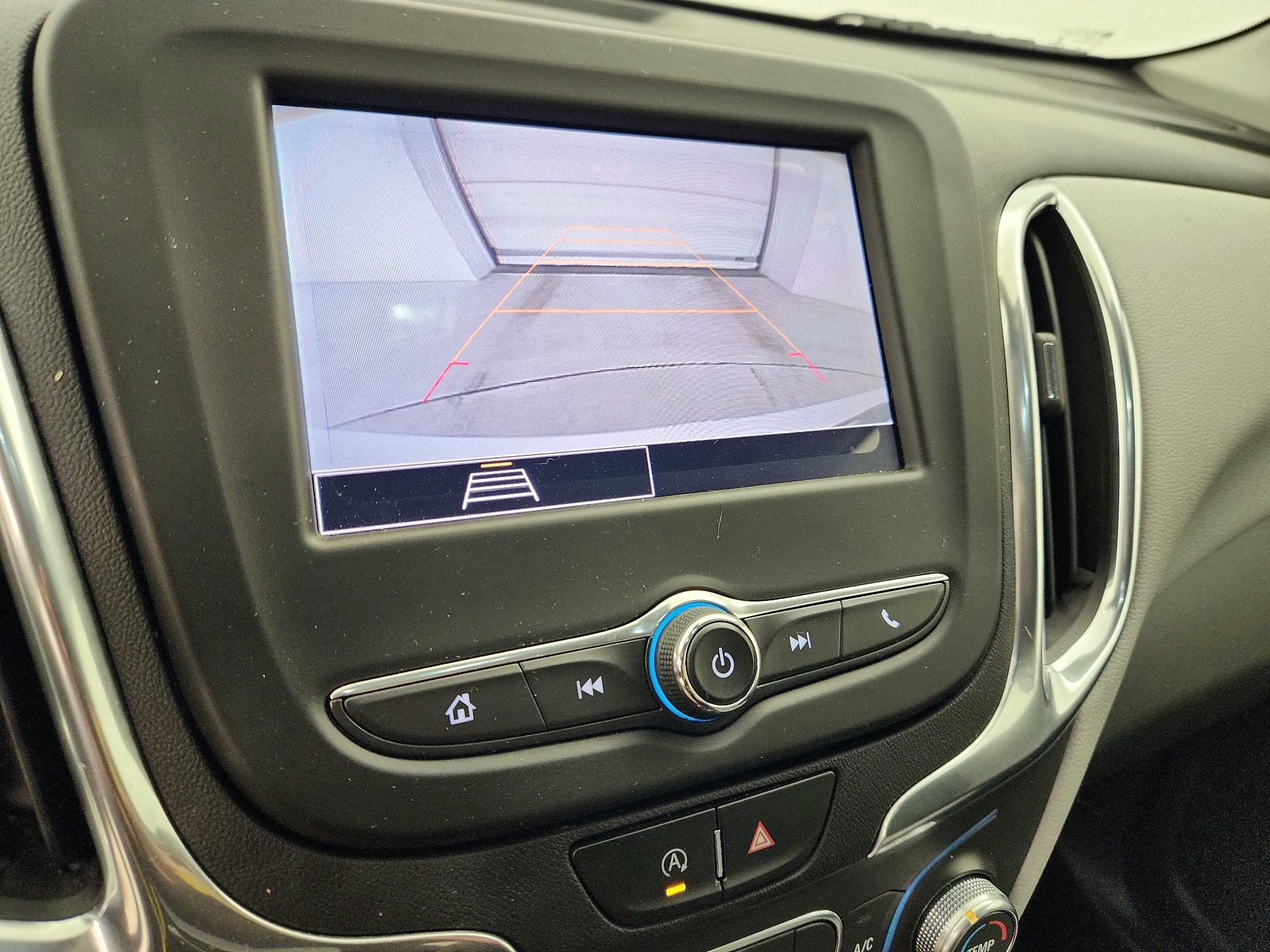 Thumbnail: 2022 Chevrolet Equinox - 14