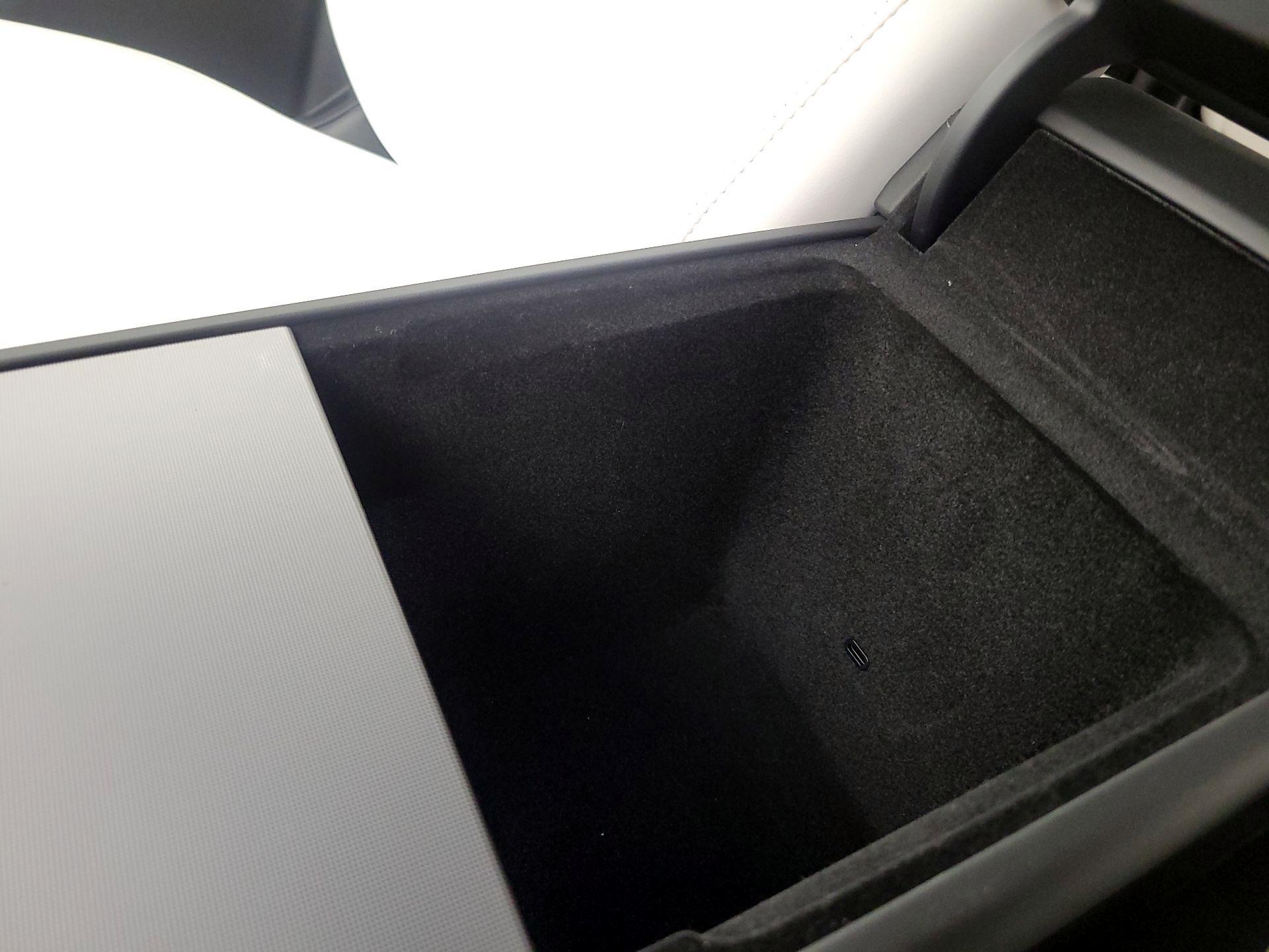 Thumbnail: 2026 Tesla Model Y - 18