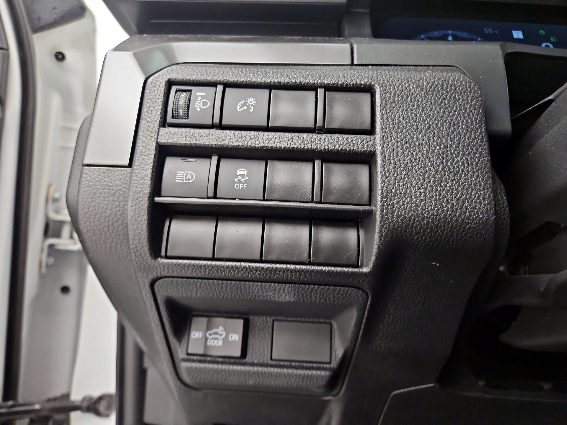 Thumbnail: 2024 Toyota Tacoma - 13