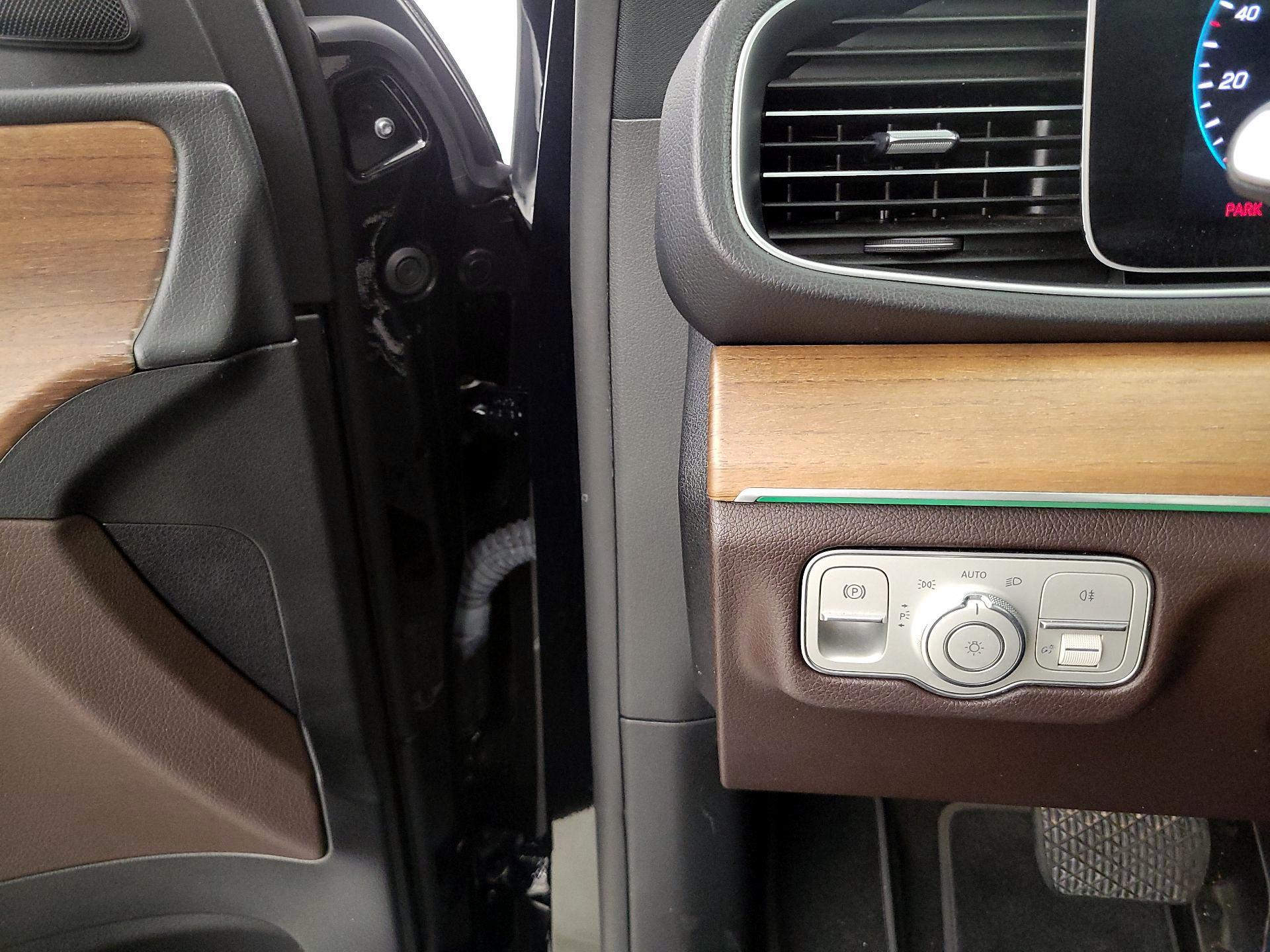 Thumbnail: 2021 Mercedes-Benz GLE - 13