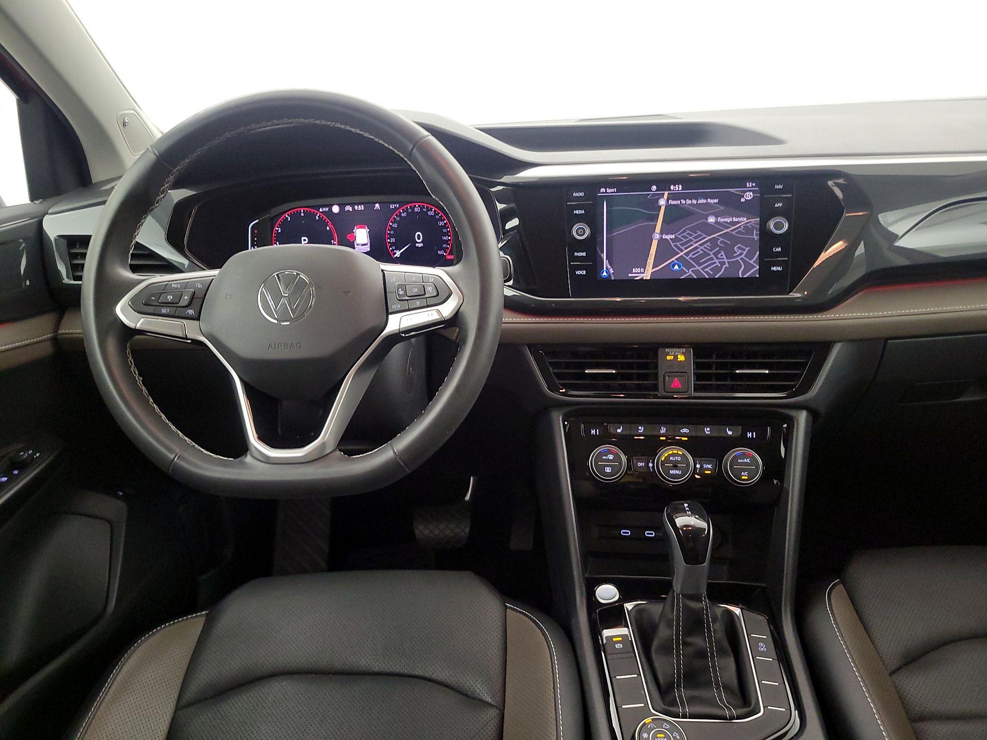 Thumbnail: 2022 Volkswagen Taos - 10