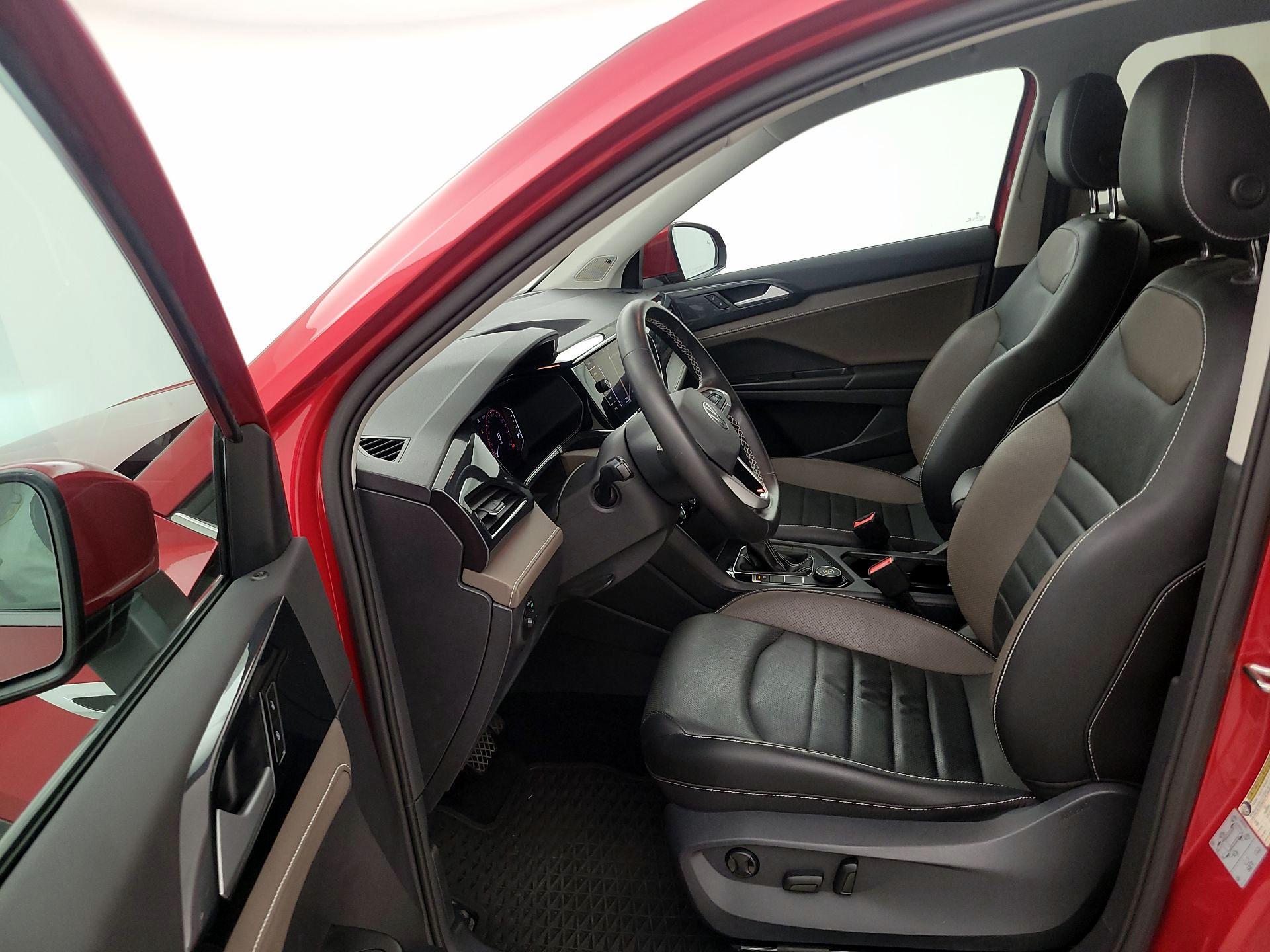 Thumbnail: 2022 Volkswagen Taos - 11