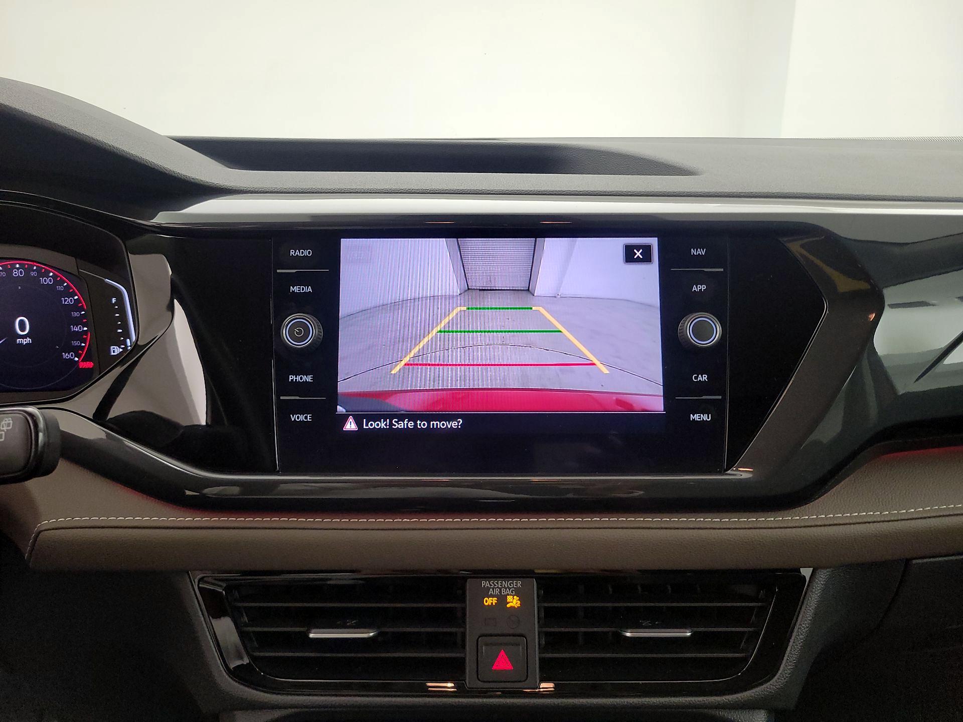 Thumbnail: 2022 Volkswagen Taos - 15