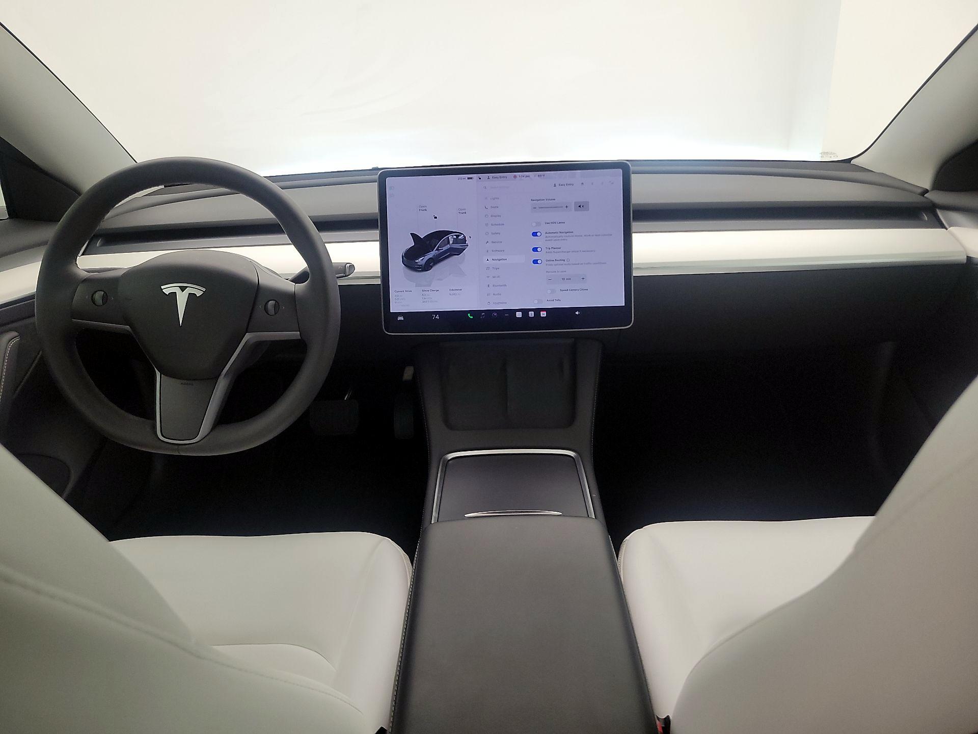 Thumbnail: 2023 Tesla Model 3 - 9