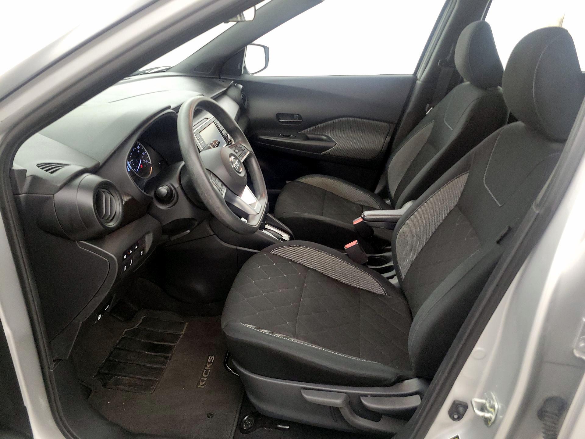 Thumbnail: 2020 Nissan Kicks - 11