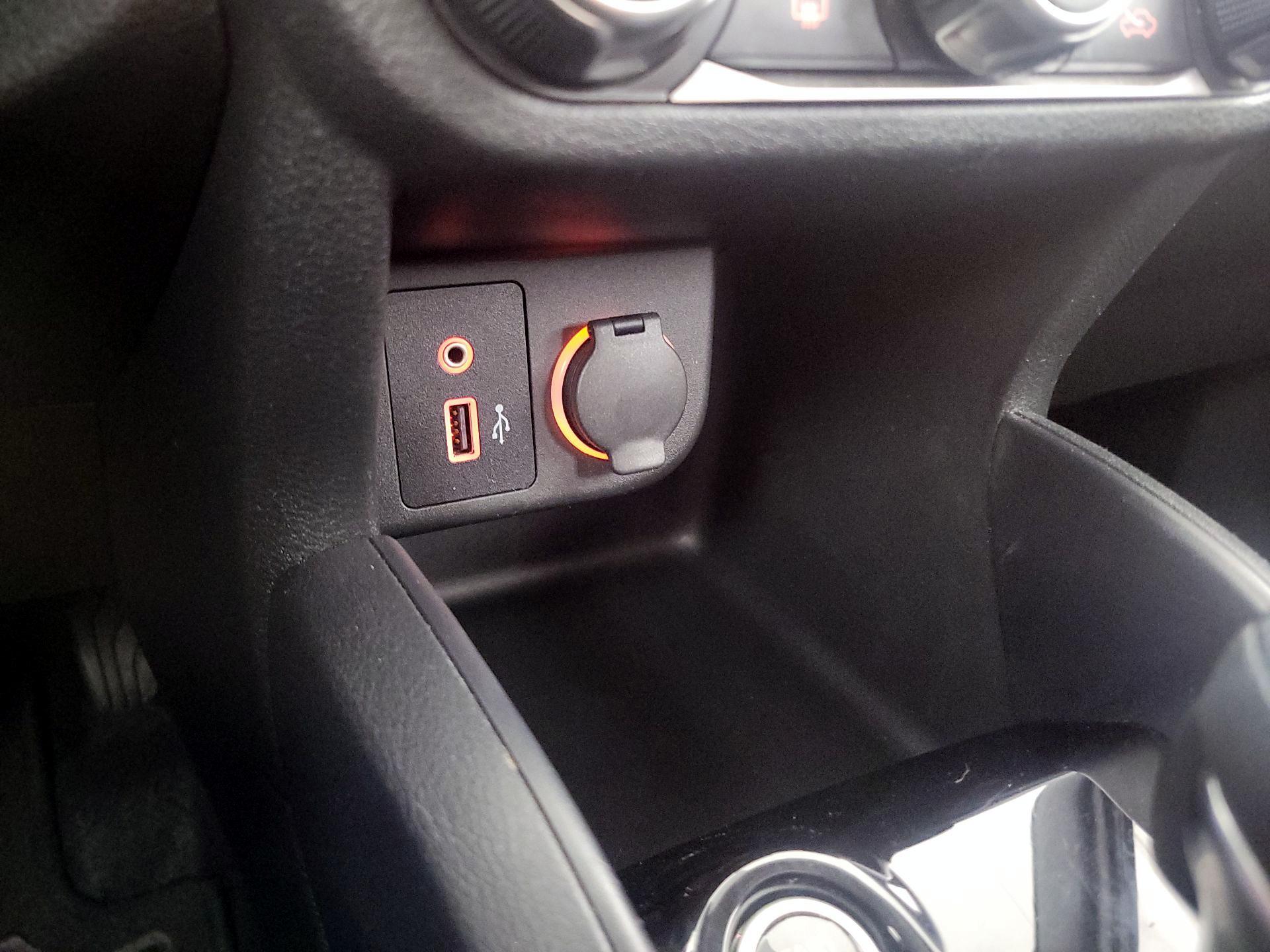 Thumbnail: 2020 Nissan Kicks - 18