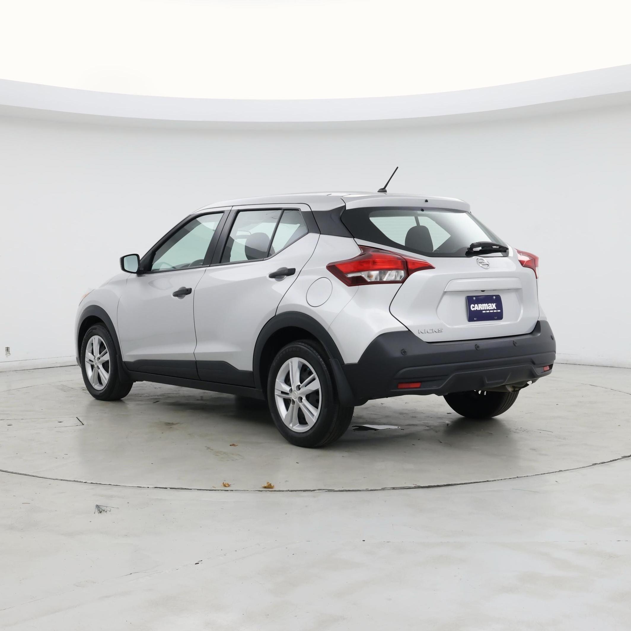 Thumbnail: 2020 Nissan Kicks - 2