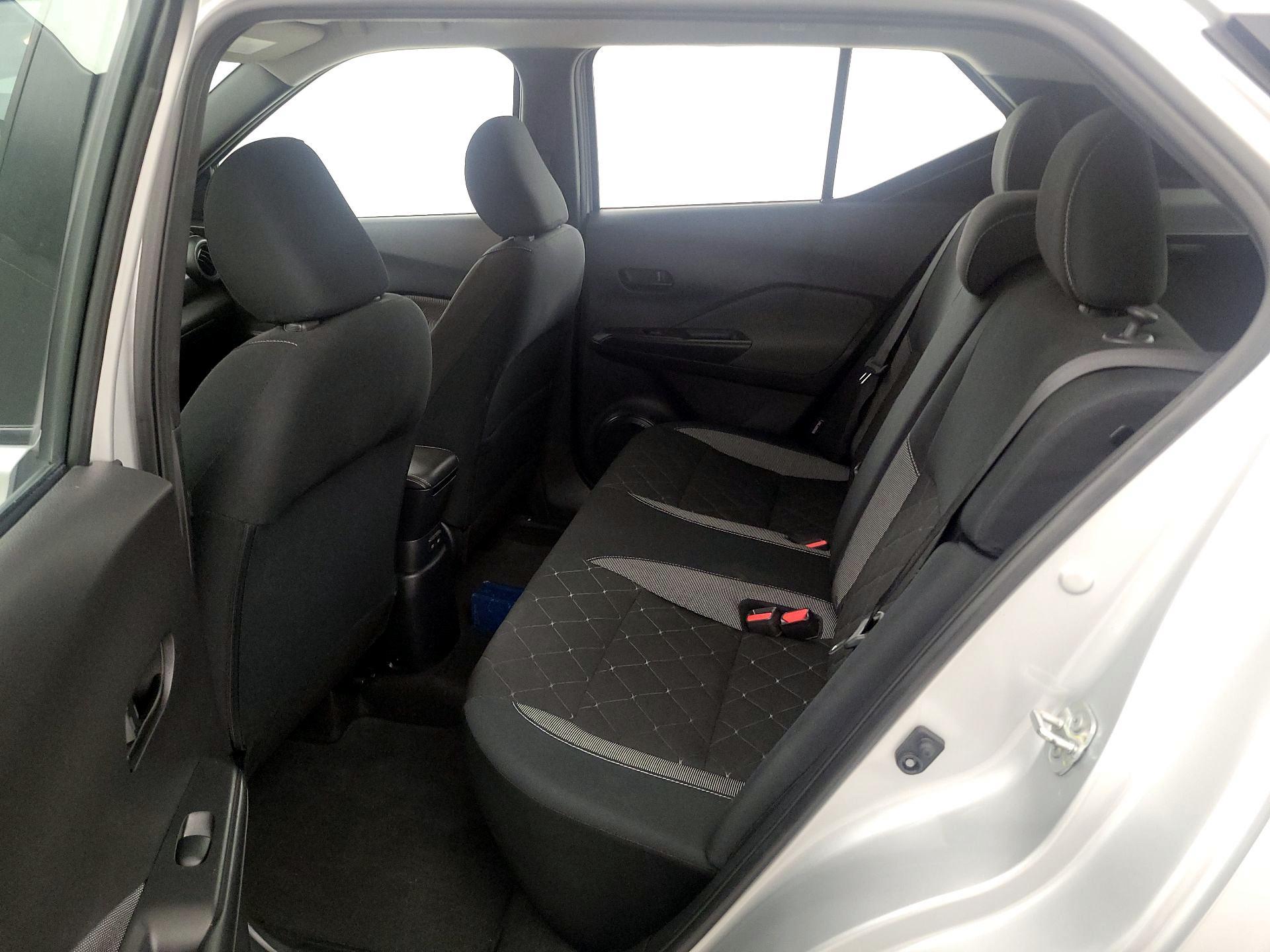 Thumbnail: 2020 Nissan Kicks - 19