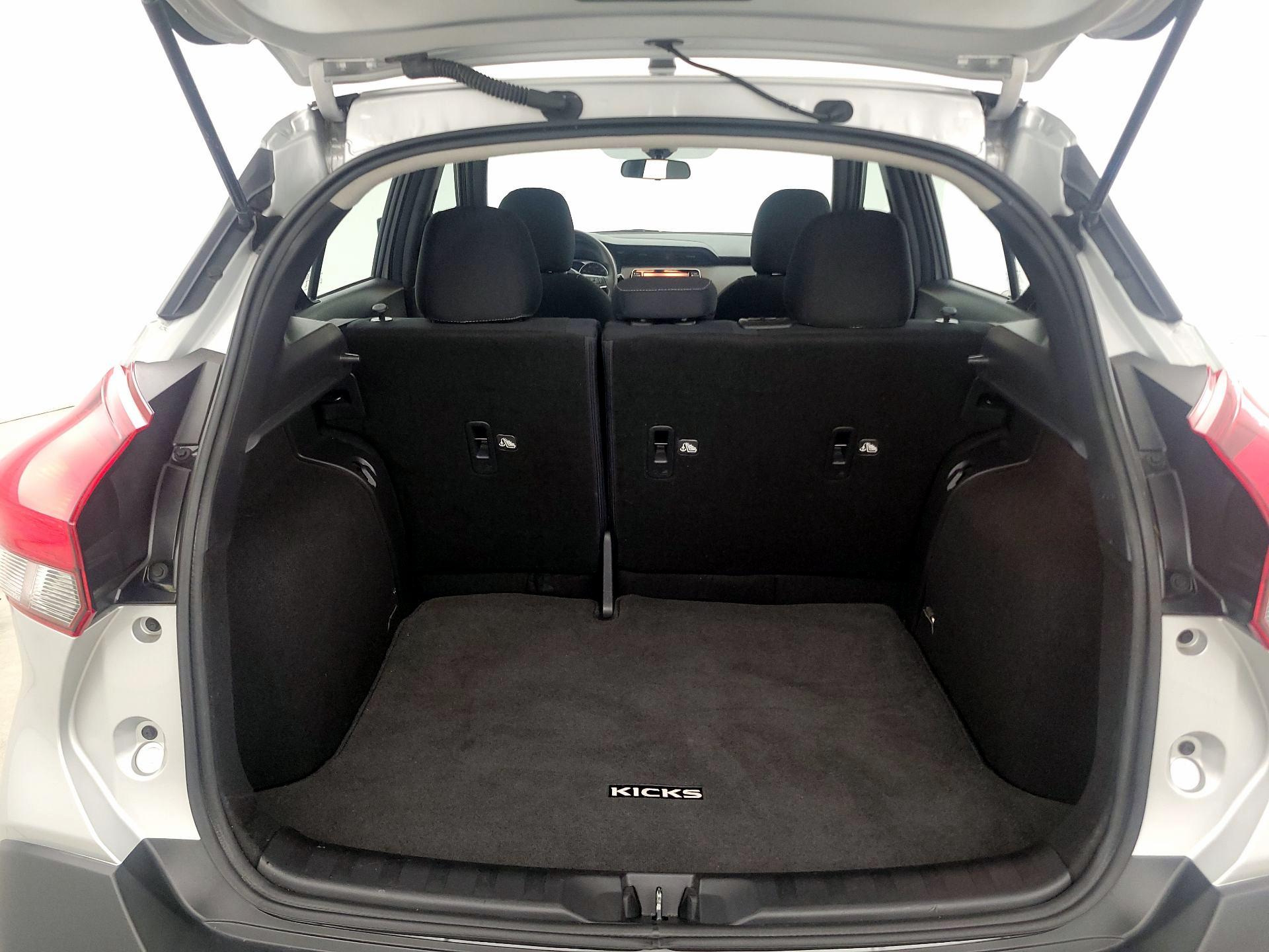 Thumbnail: 2020 Nissan Kicks - 20