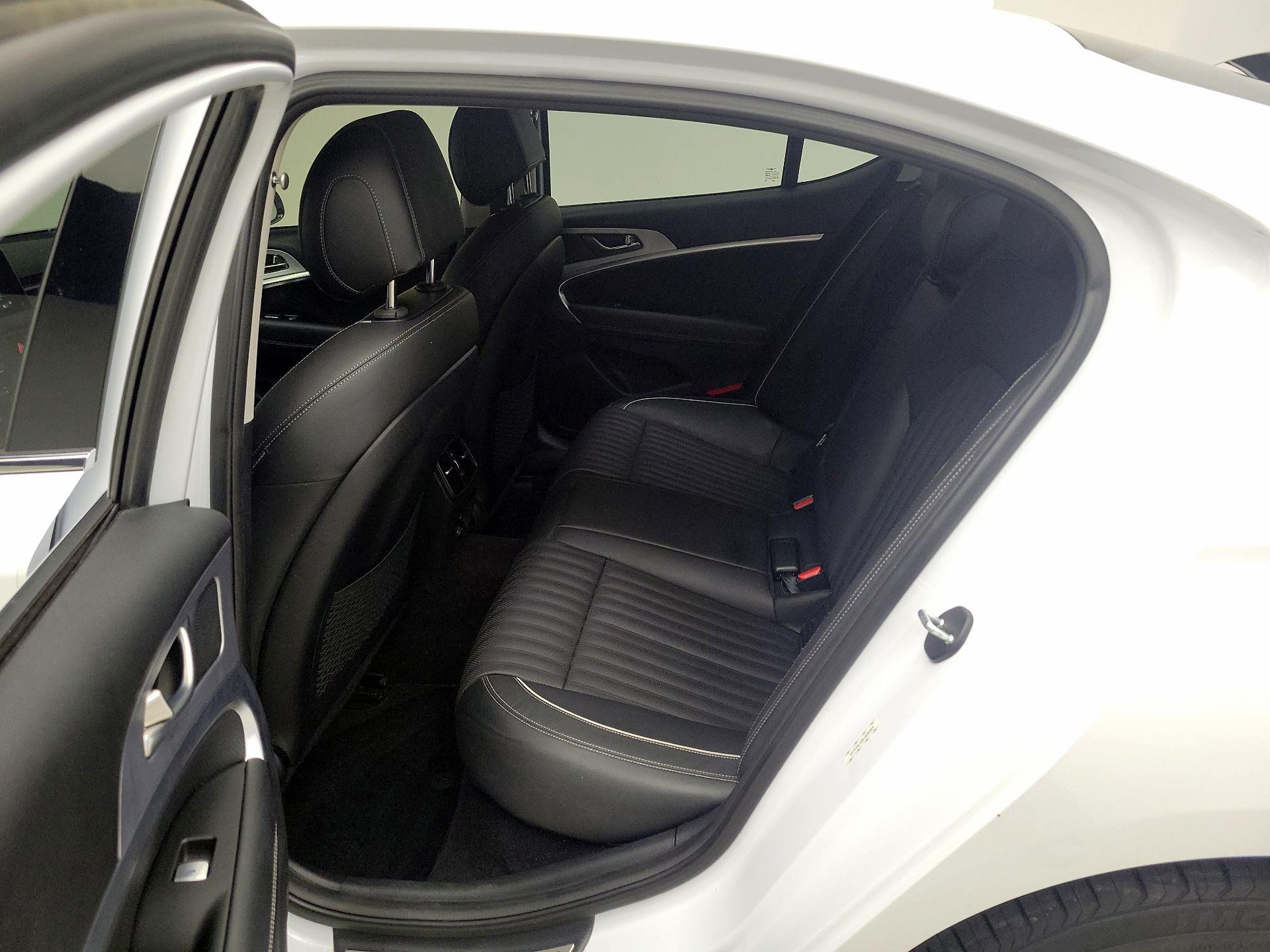 Thumbnail: 2019 Genesis G70 - 20