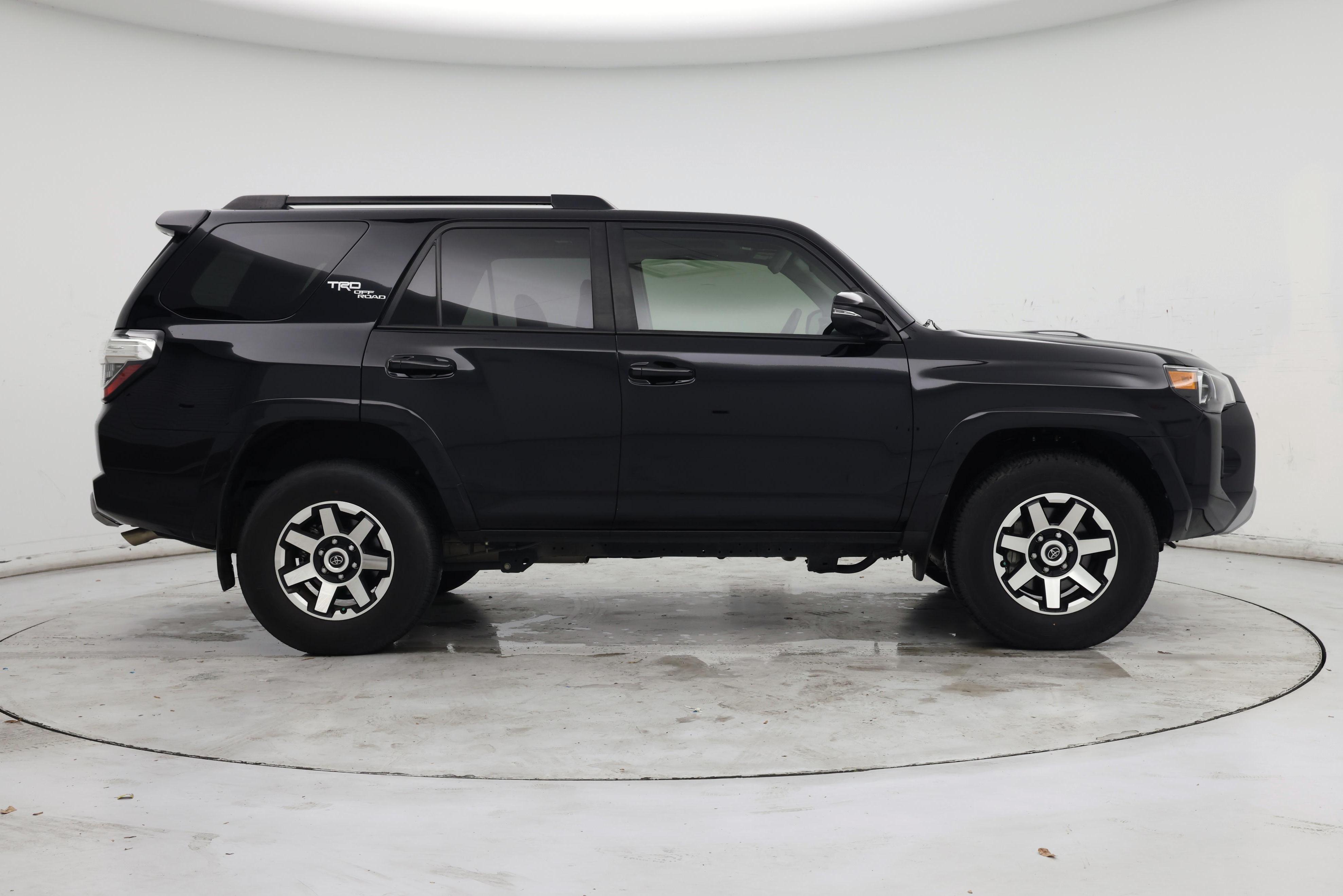 Thumbnail: 2023 Toyota 4Runner - 7