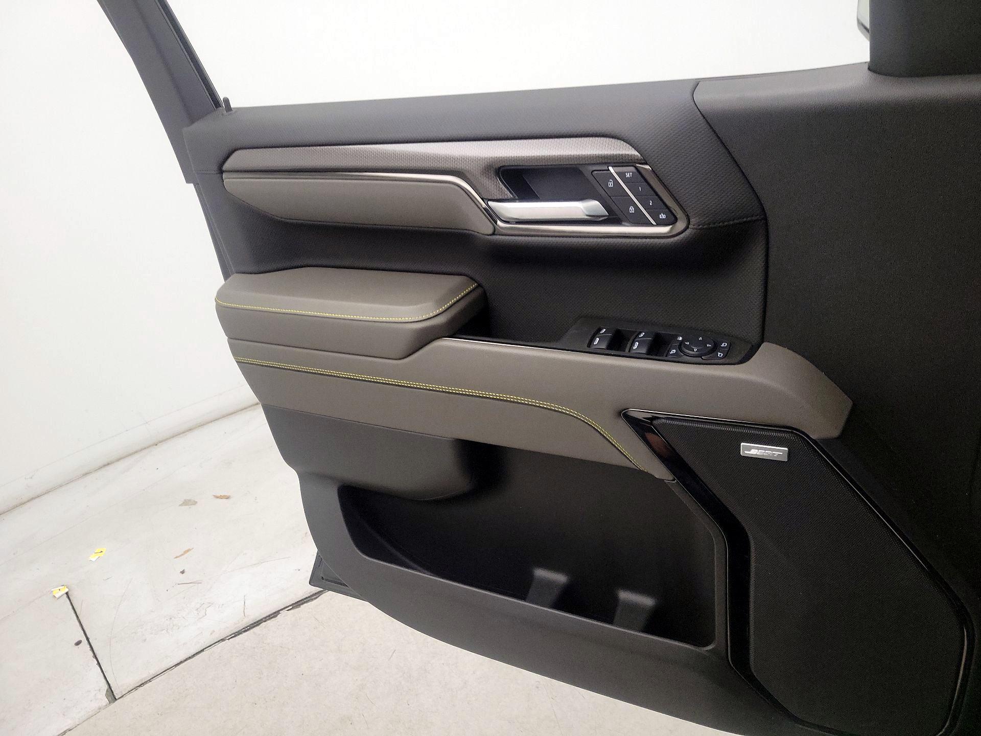 Thumbnail: 2025 Chevrolet Silverado 1500 - 12