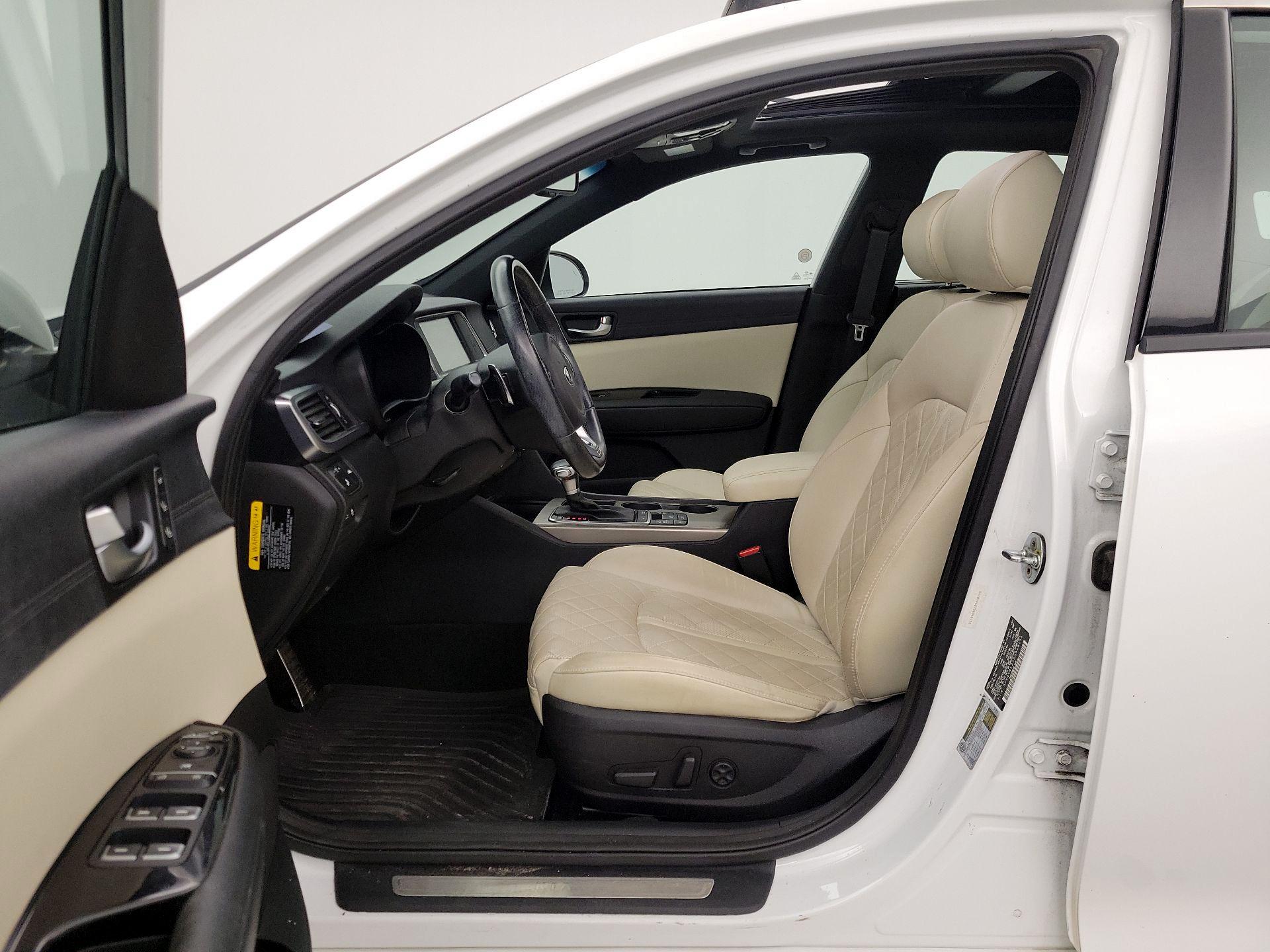 Thumbnail: 2016 Kia Optima - 11