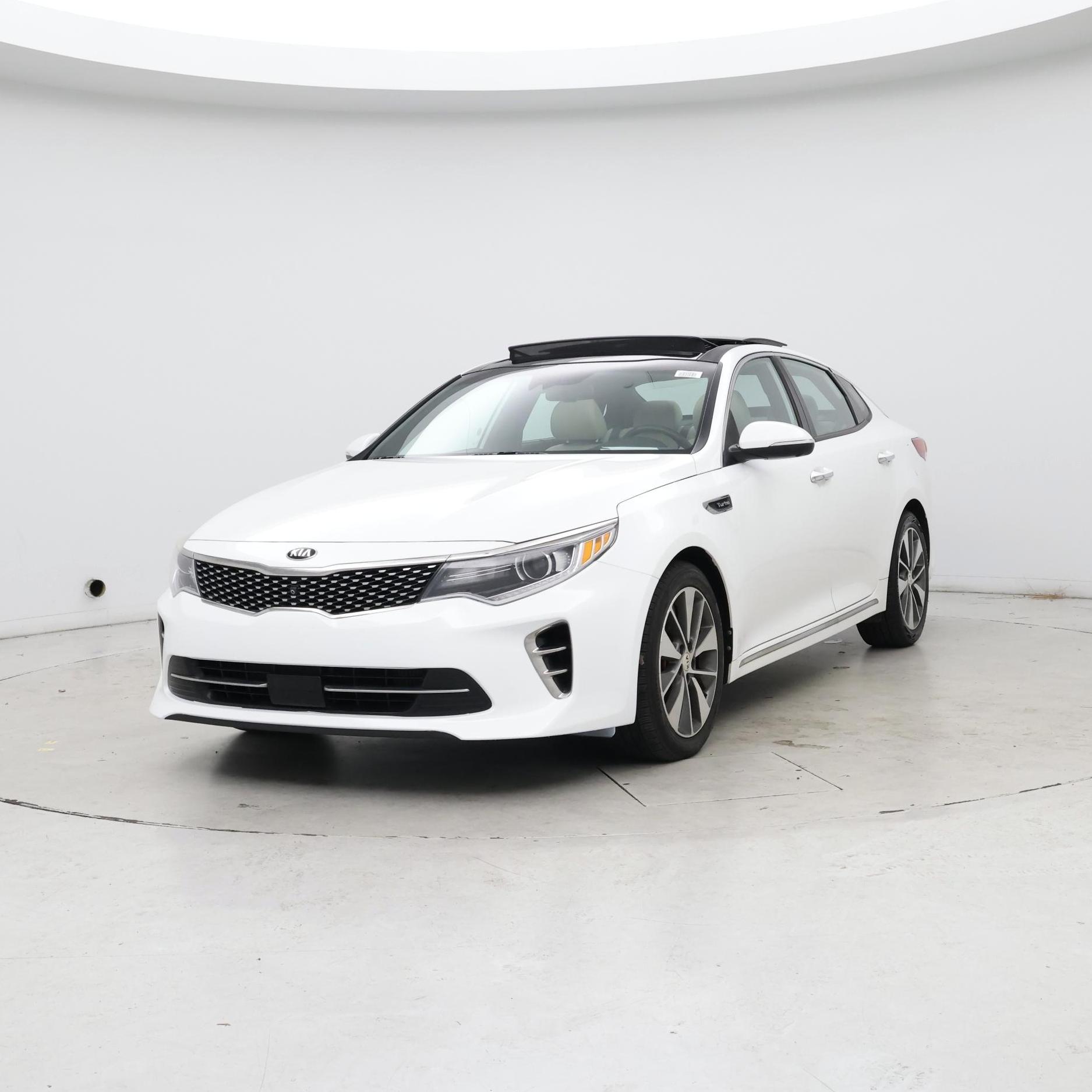 Thumbnail: 2016 Kia Optima - 4