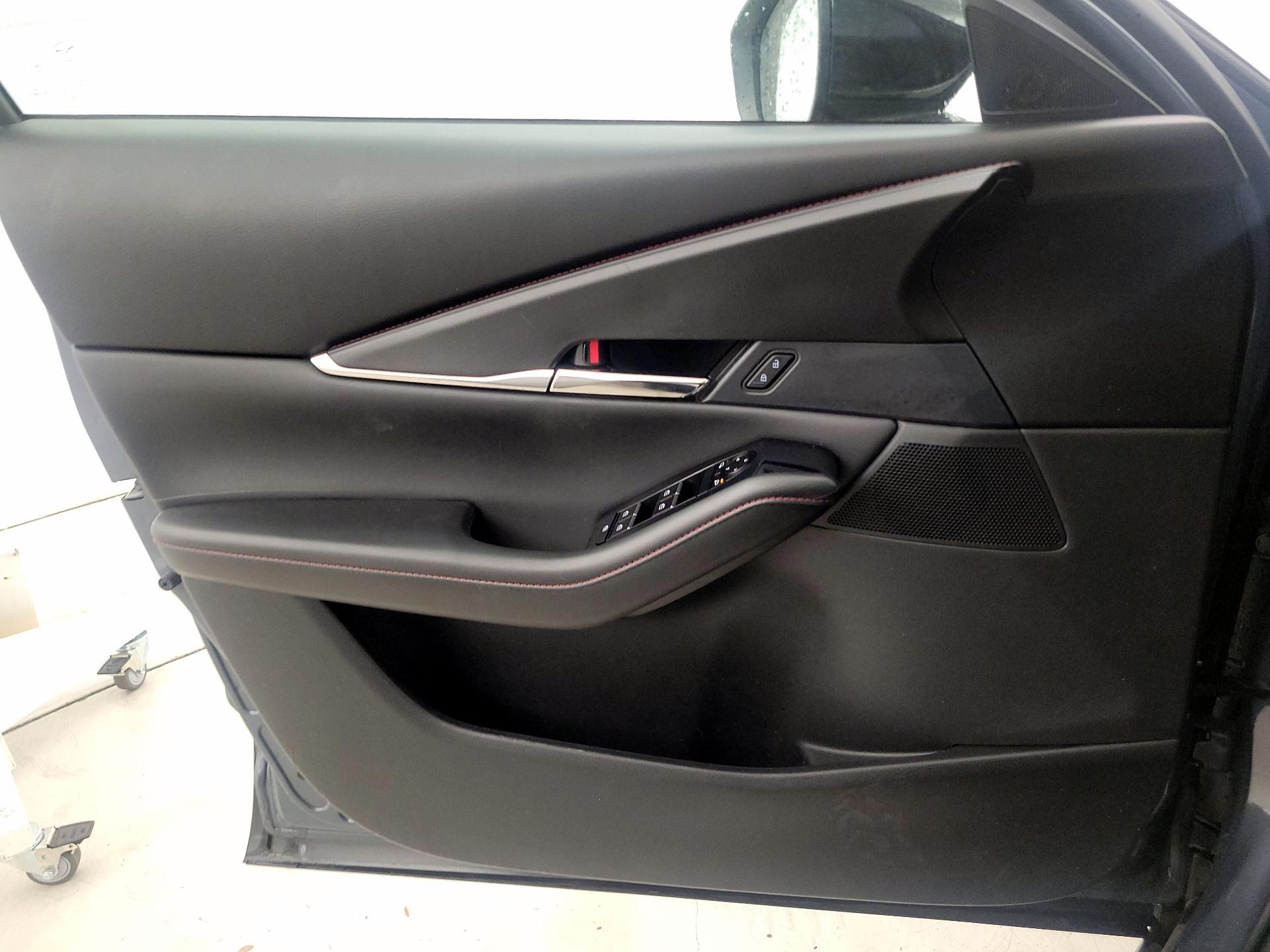 Thumbnail: 2023 Mazda CX-30 - 12