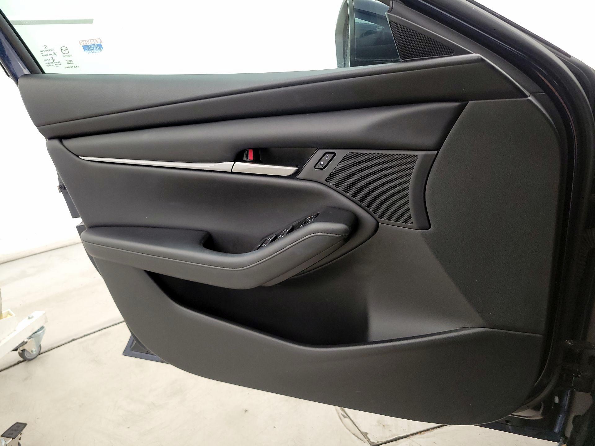 Thumbnail: 2023 Mazda Mazda3 - 12