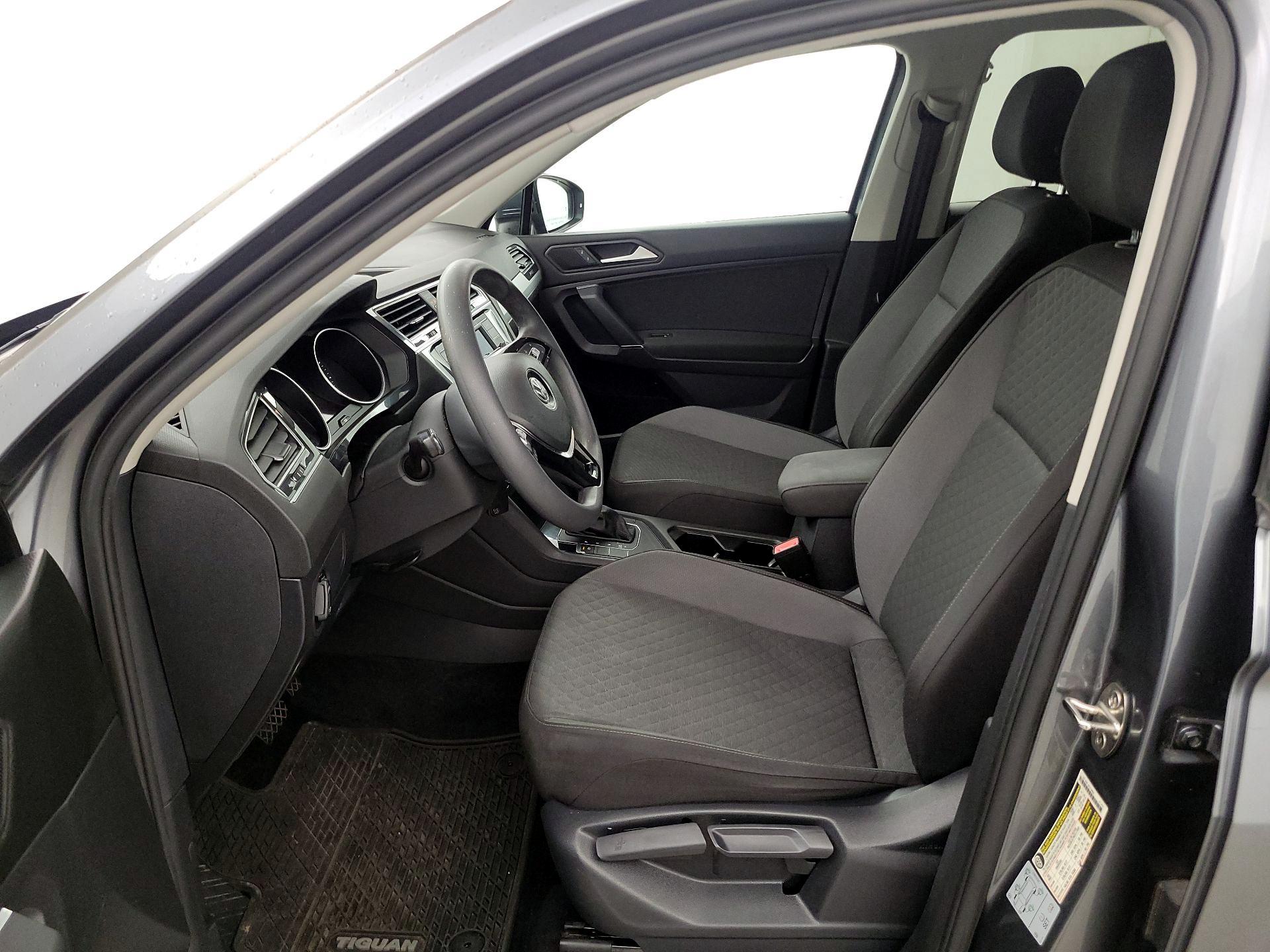 Thumbnail: 2020 Volkswagen Tiguan - 11