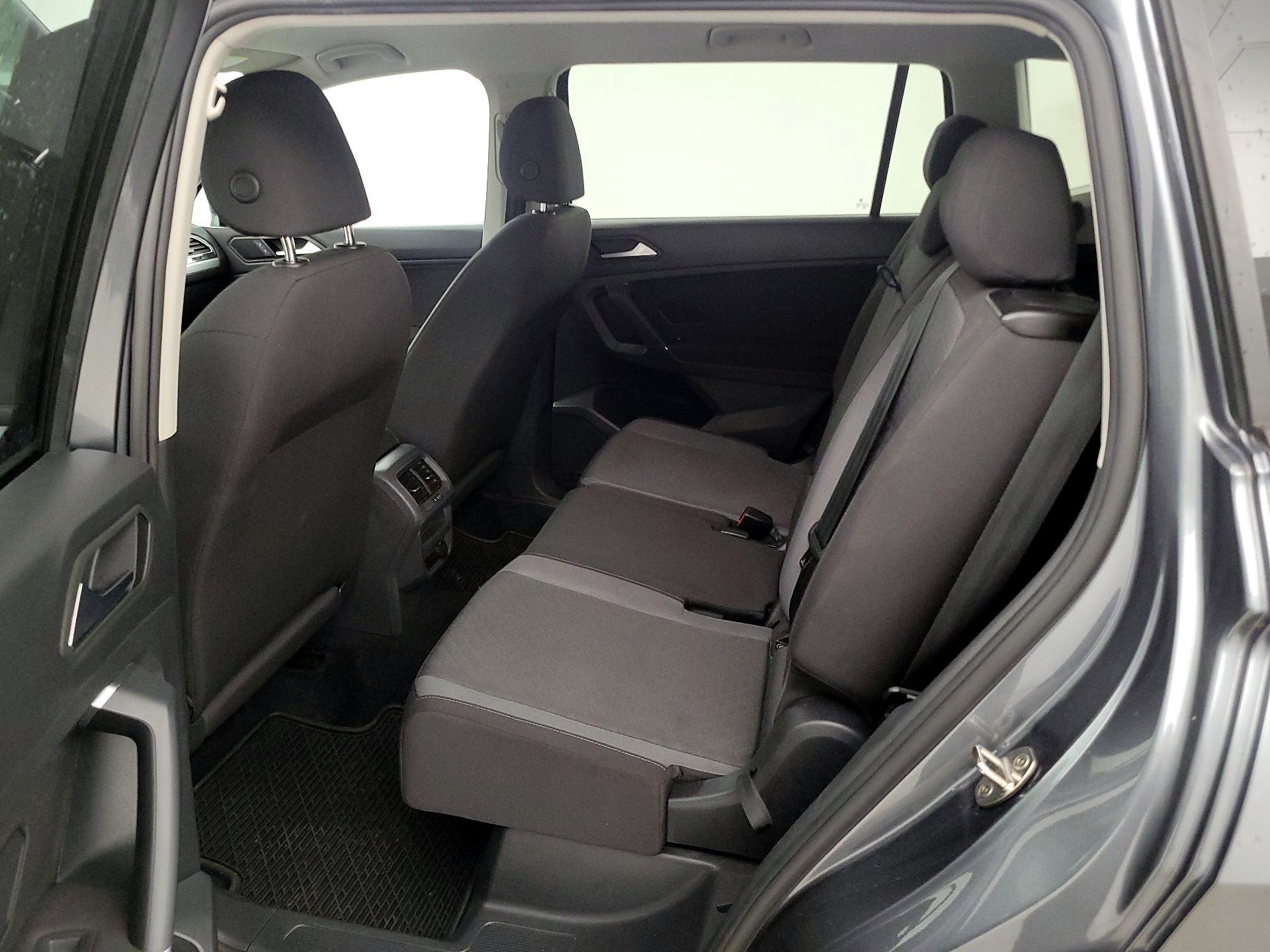 Thumbnail: 2020 Volkswagen Tiguan - 19