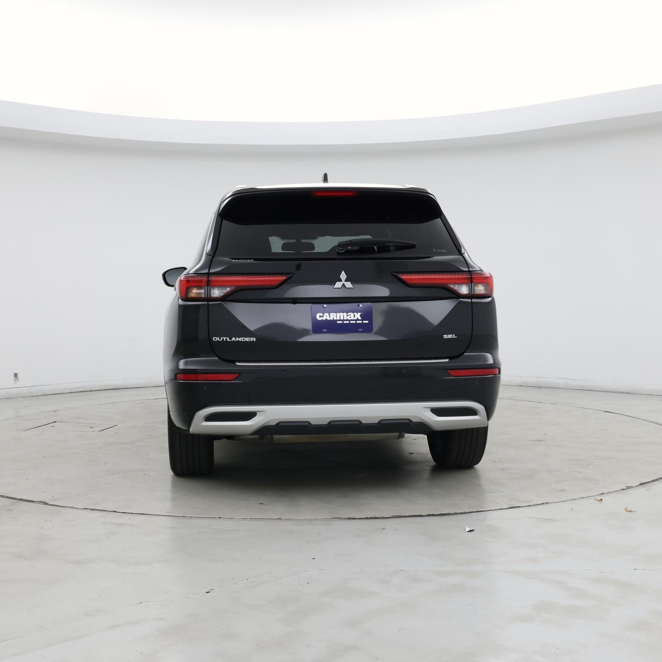 Thumbnail: 2023 Mitsubishi Outlander - 6