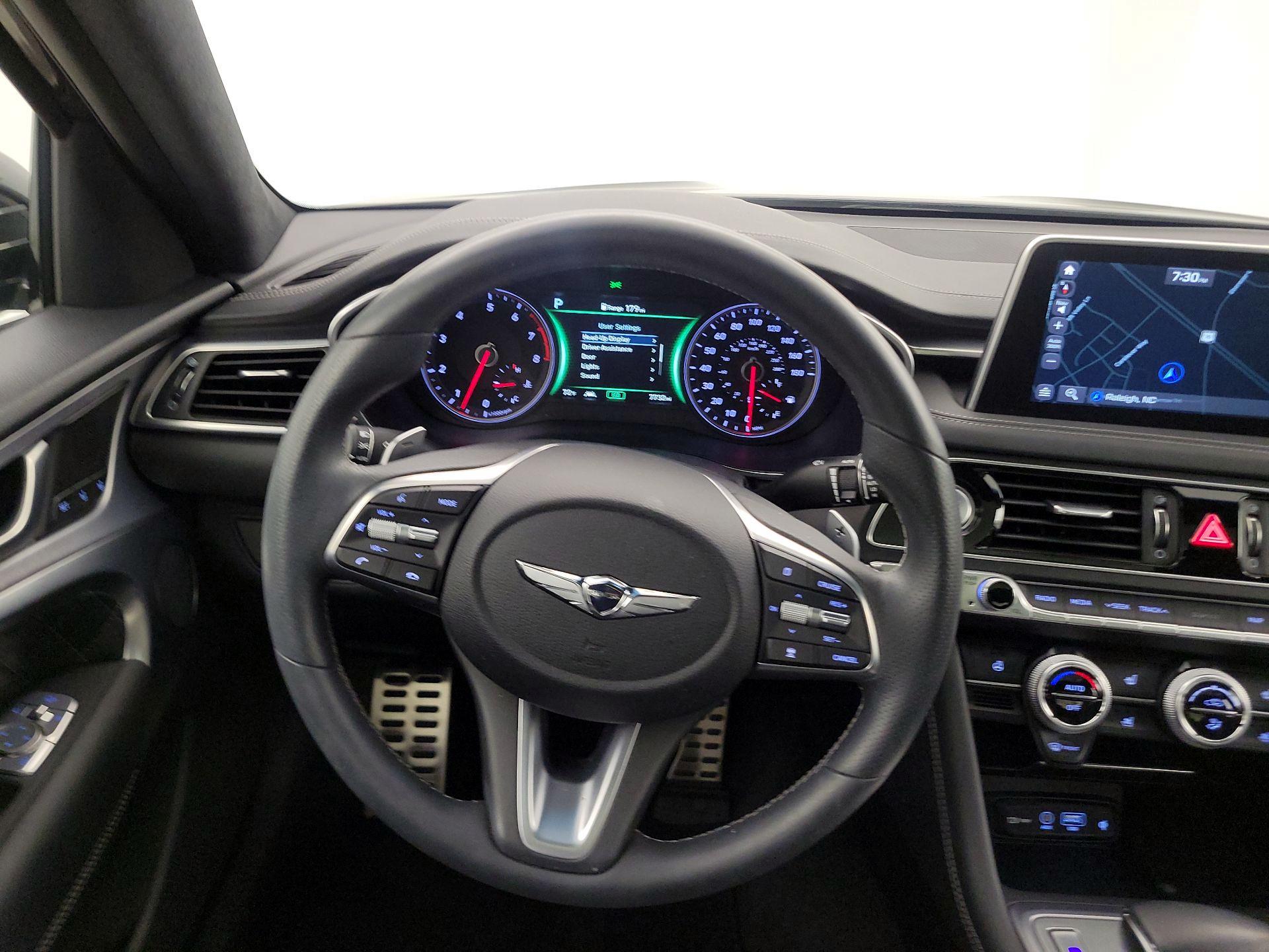 Thumbnail: 2021 Genesis G70 - 10