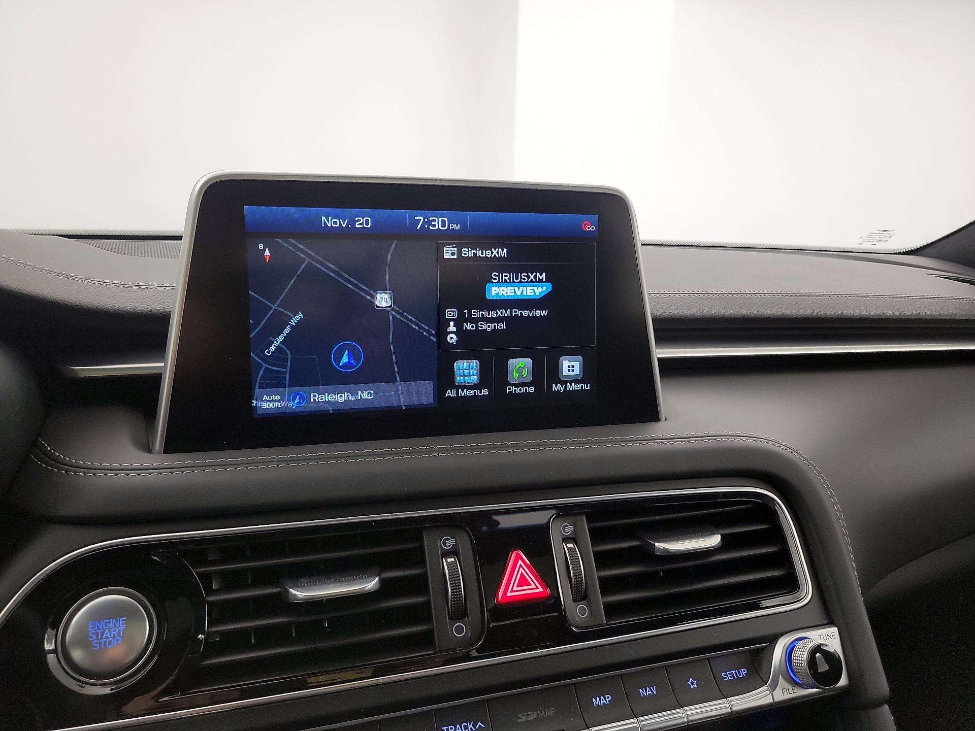 Thumbnail: 2021 Genesis G70 - 16