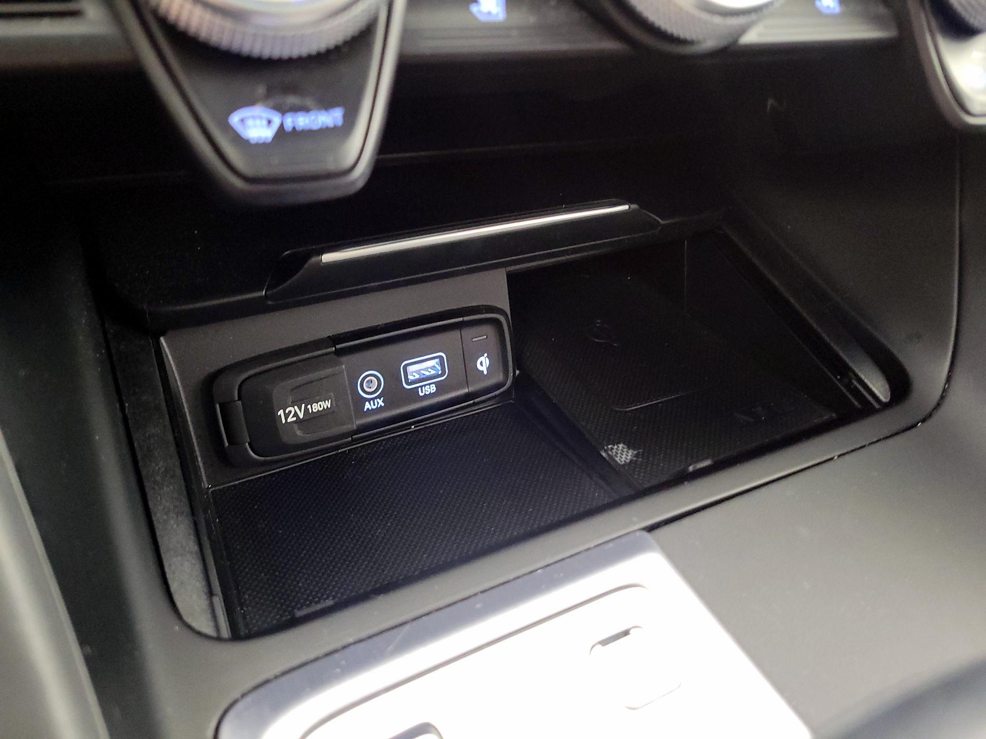 Thumbnail: 2021 Genesis G70 - 19