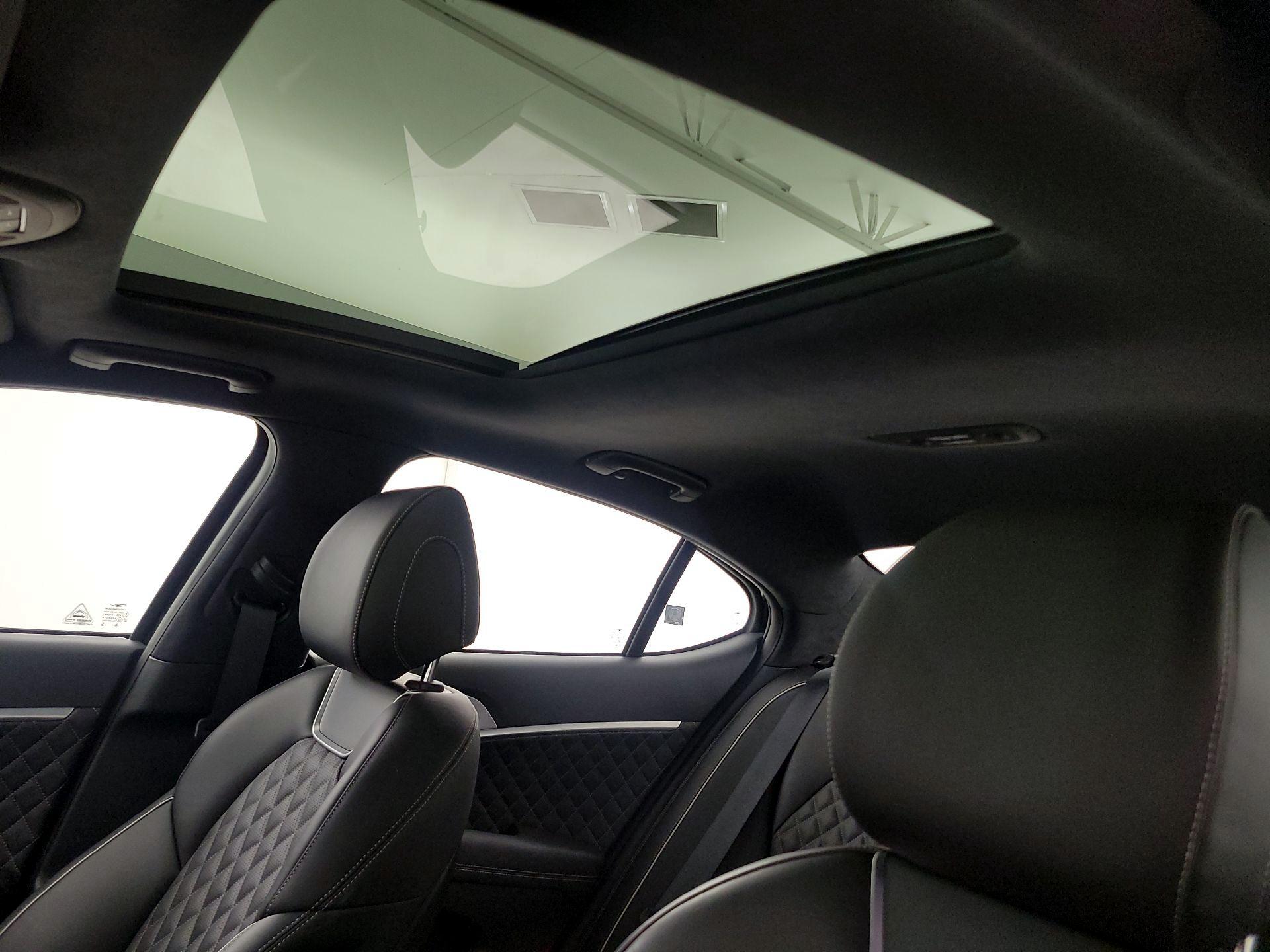 Thumbnail: 2021 Genesis G70 - 20