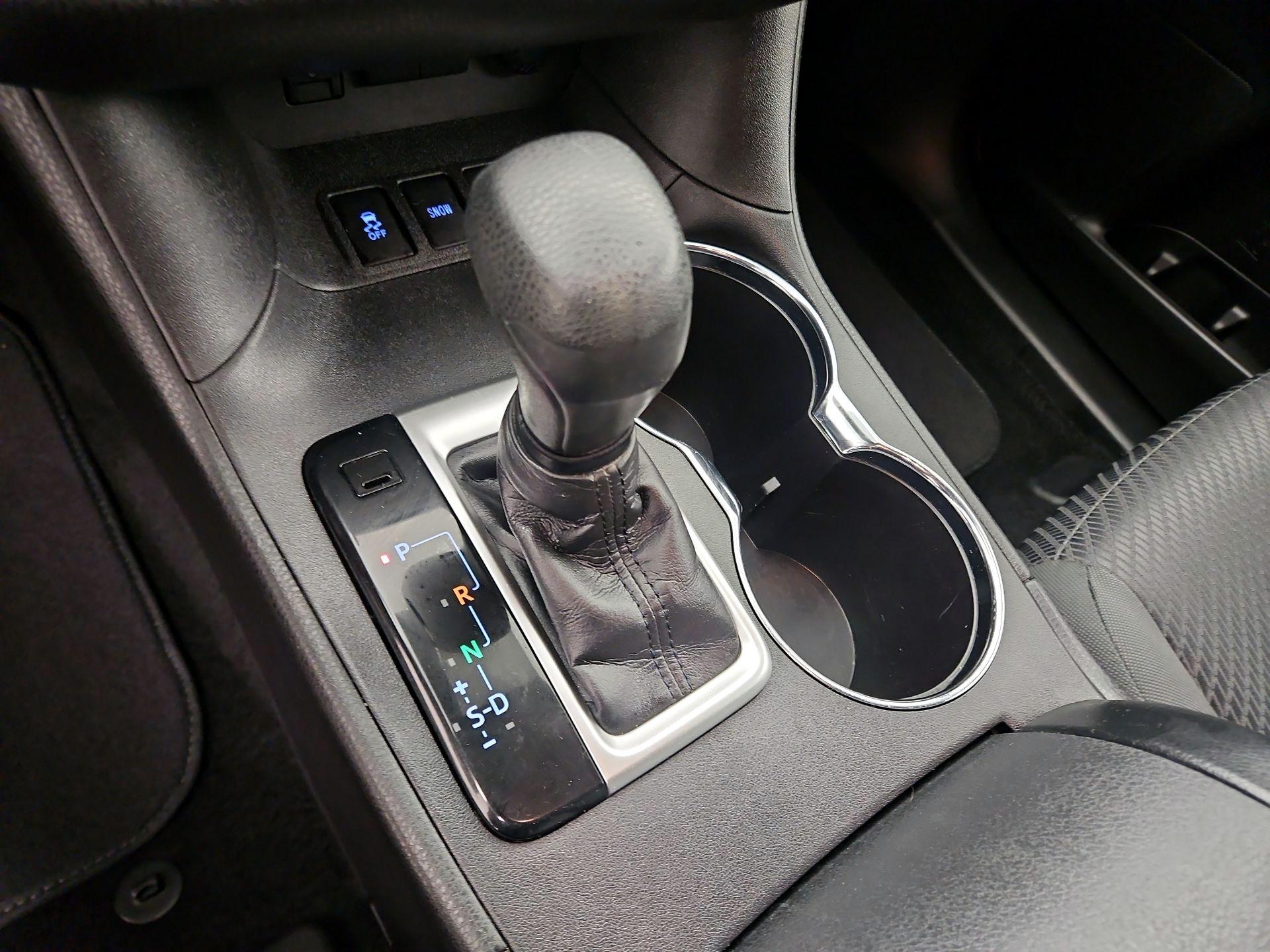 Thumbnail: 2018 Toyota Highlander - 17