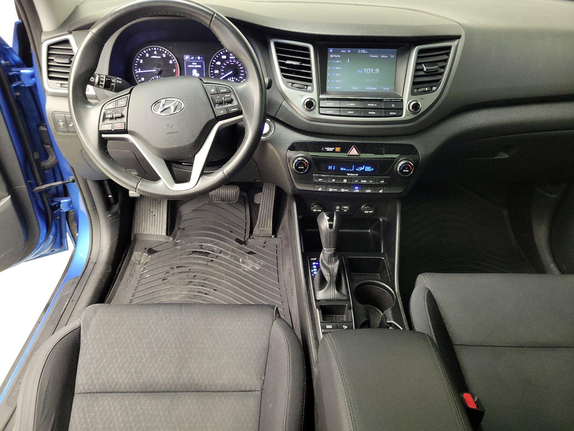 Thumbnail: 2018 Hyundai Tucson - 11