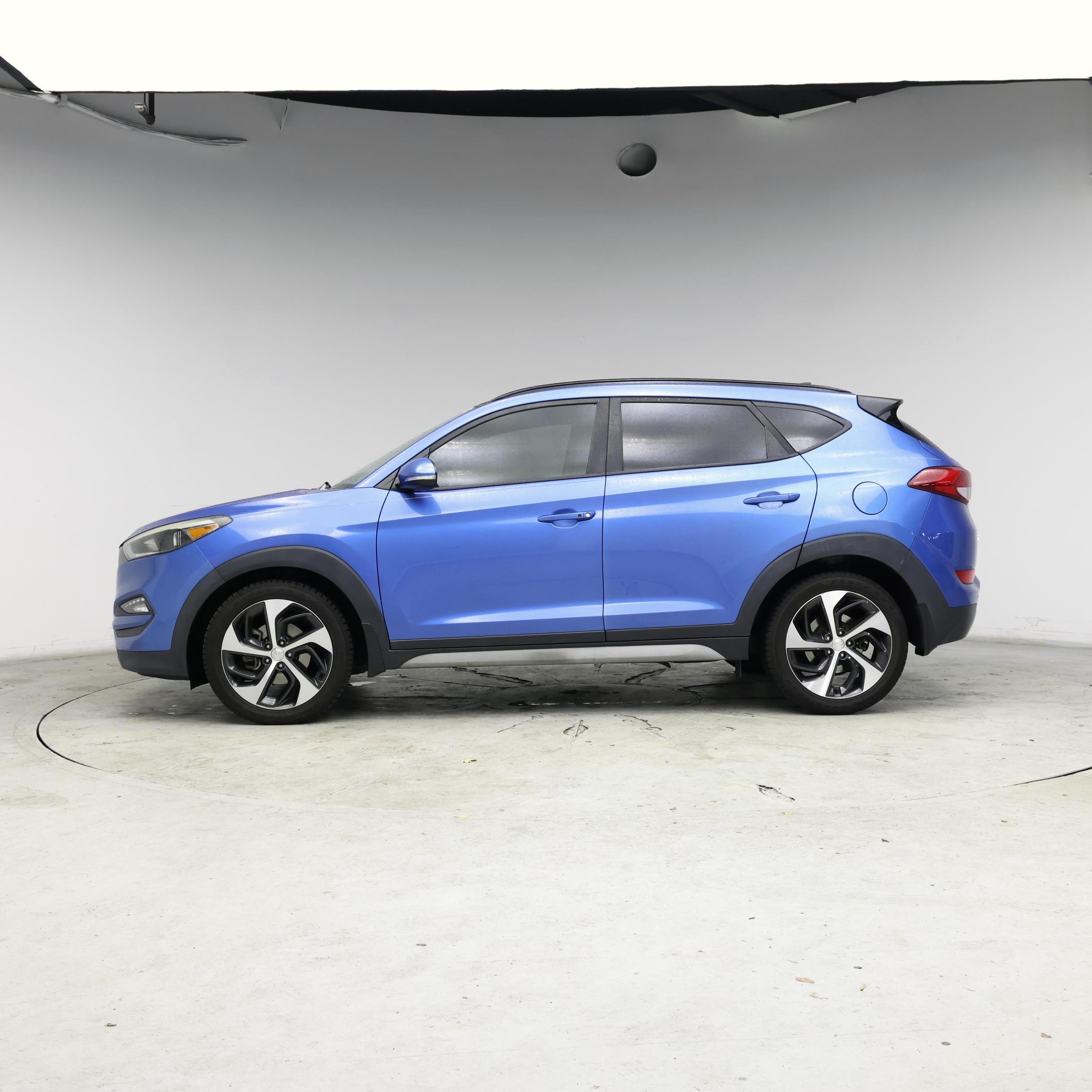 Thumbnail: 2018 Hyundai Tucson - 3