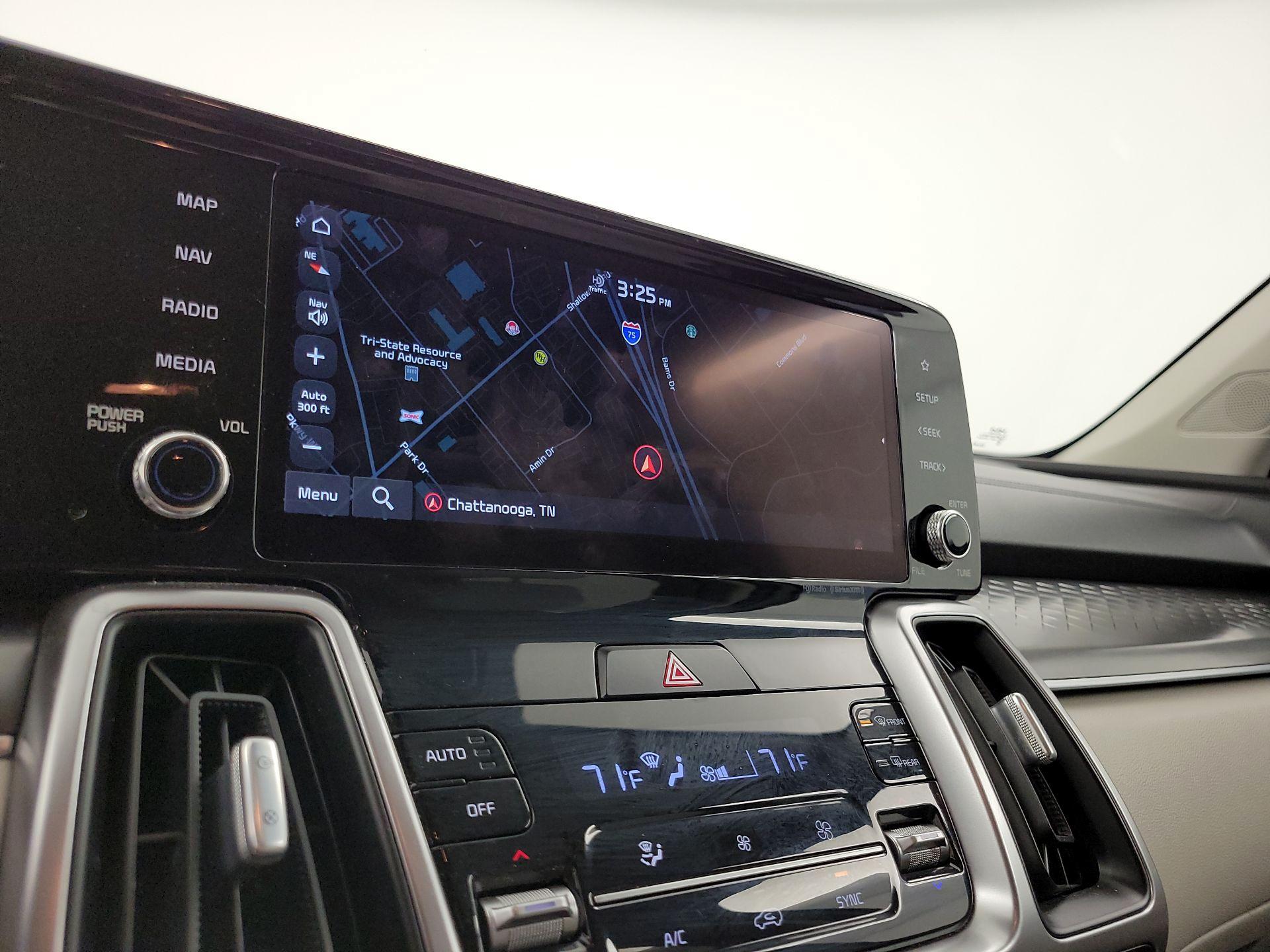 Thumbnail: 2022 Kia Sorento - 14