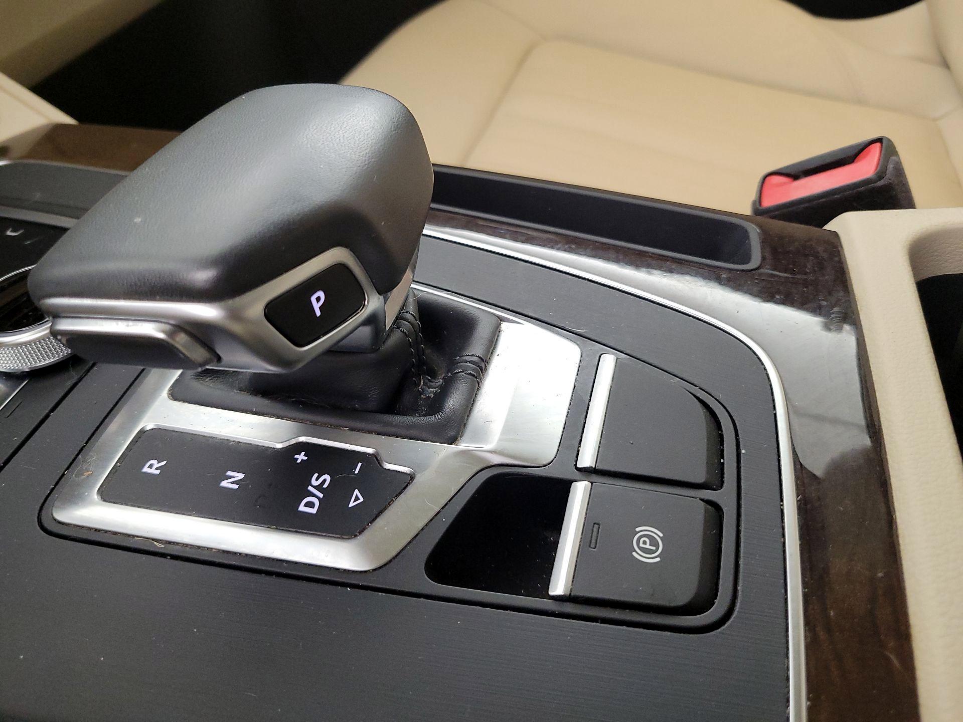 Thumbnail: 2018 Audi Q5 - 18