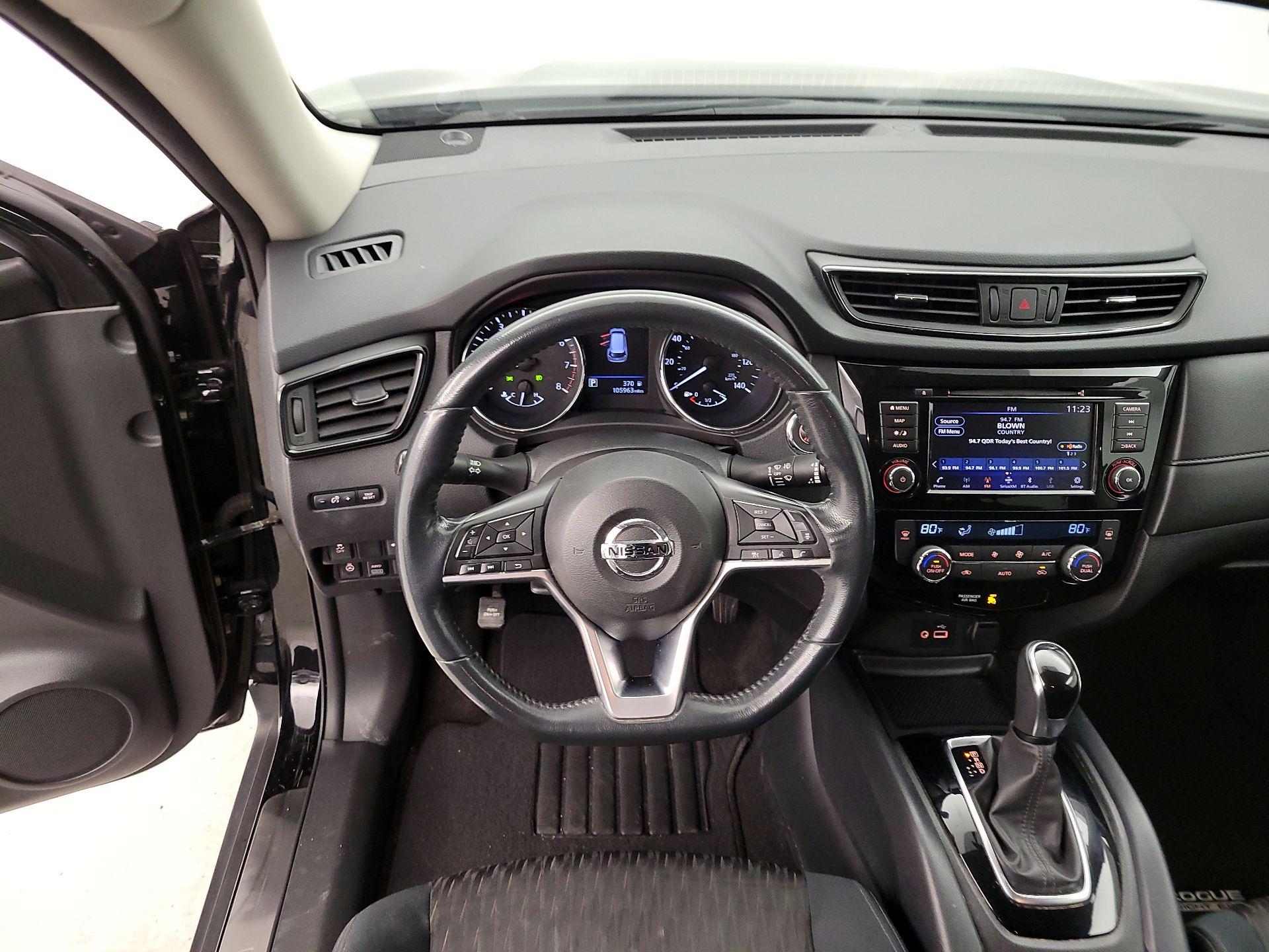 Thumbnail: 2018 Nissan Rogue - 10