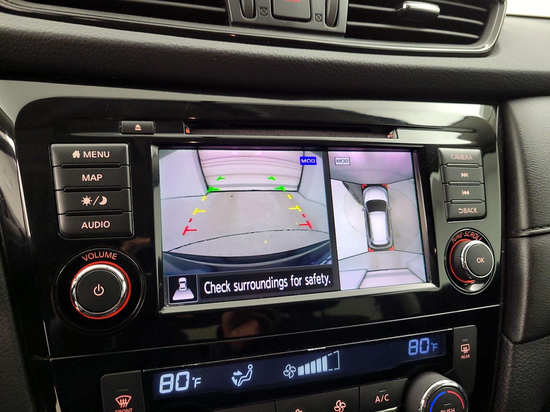 Thumbnail: 2018 Nissan Rogue - 14