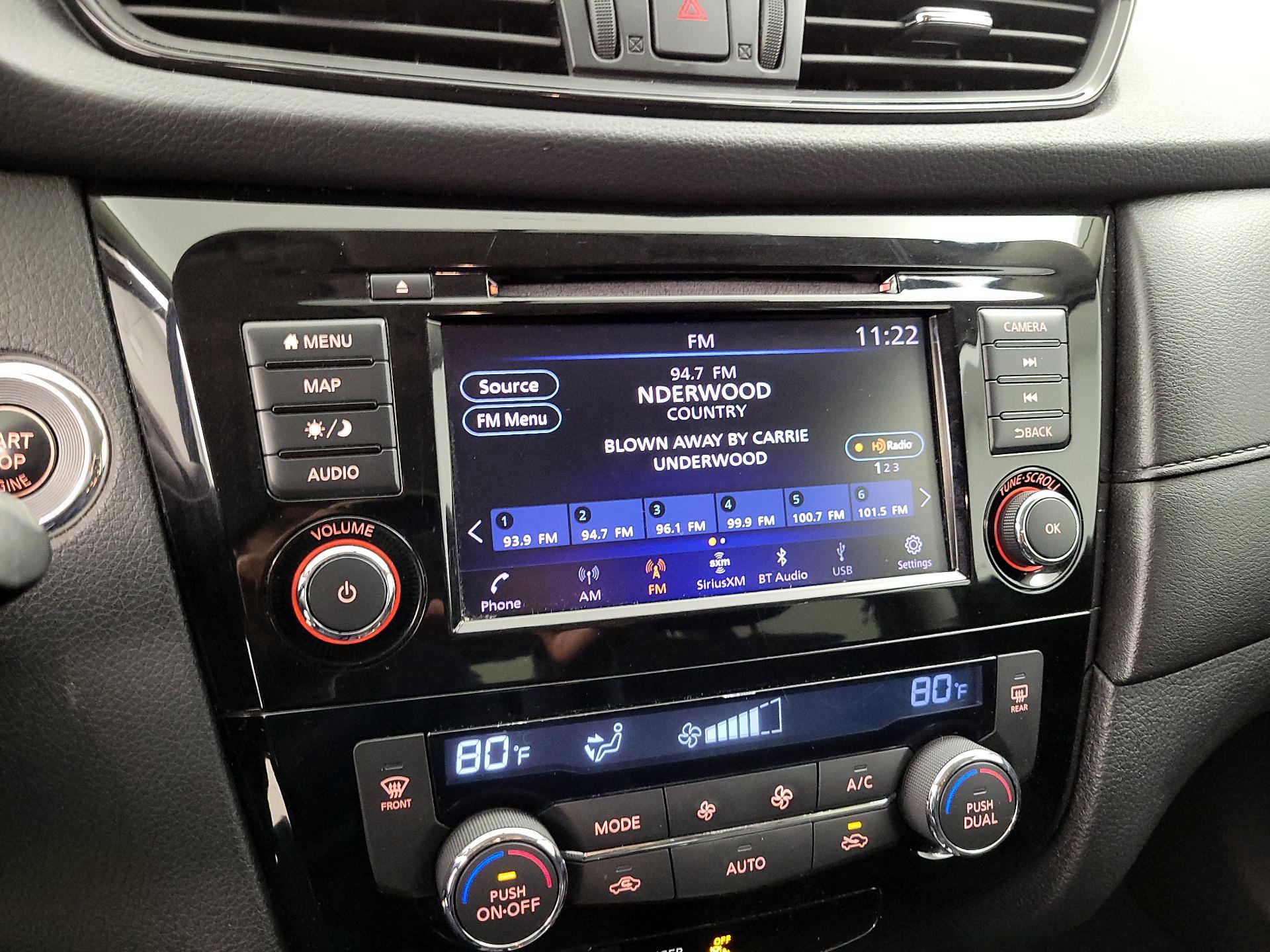 Thumbnail: 2018 Nissan Rogue - 15