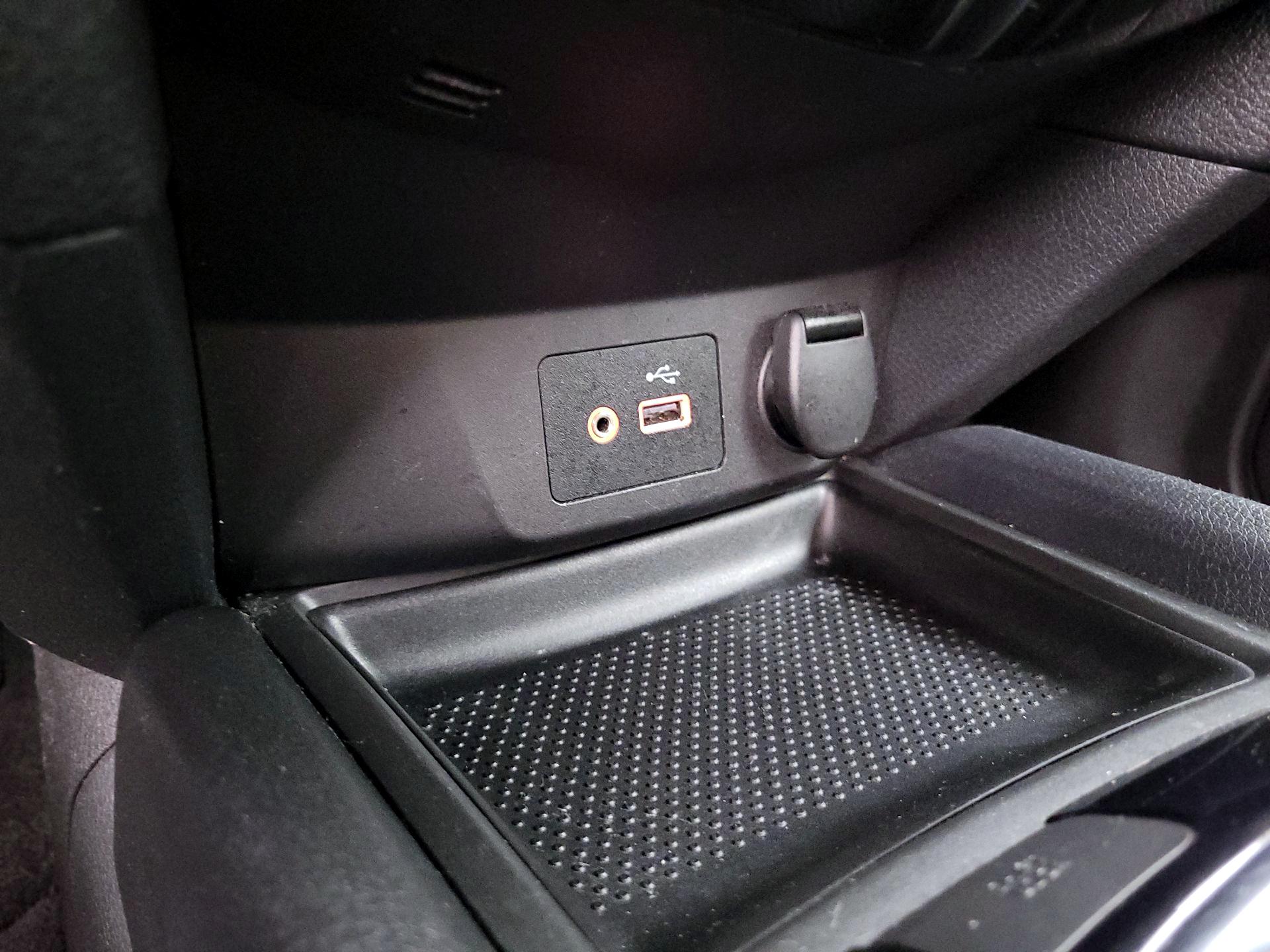 Thumbnail: 2018 Nissan Rogue - 18